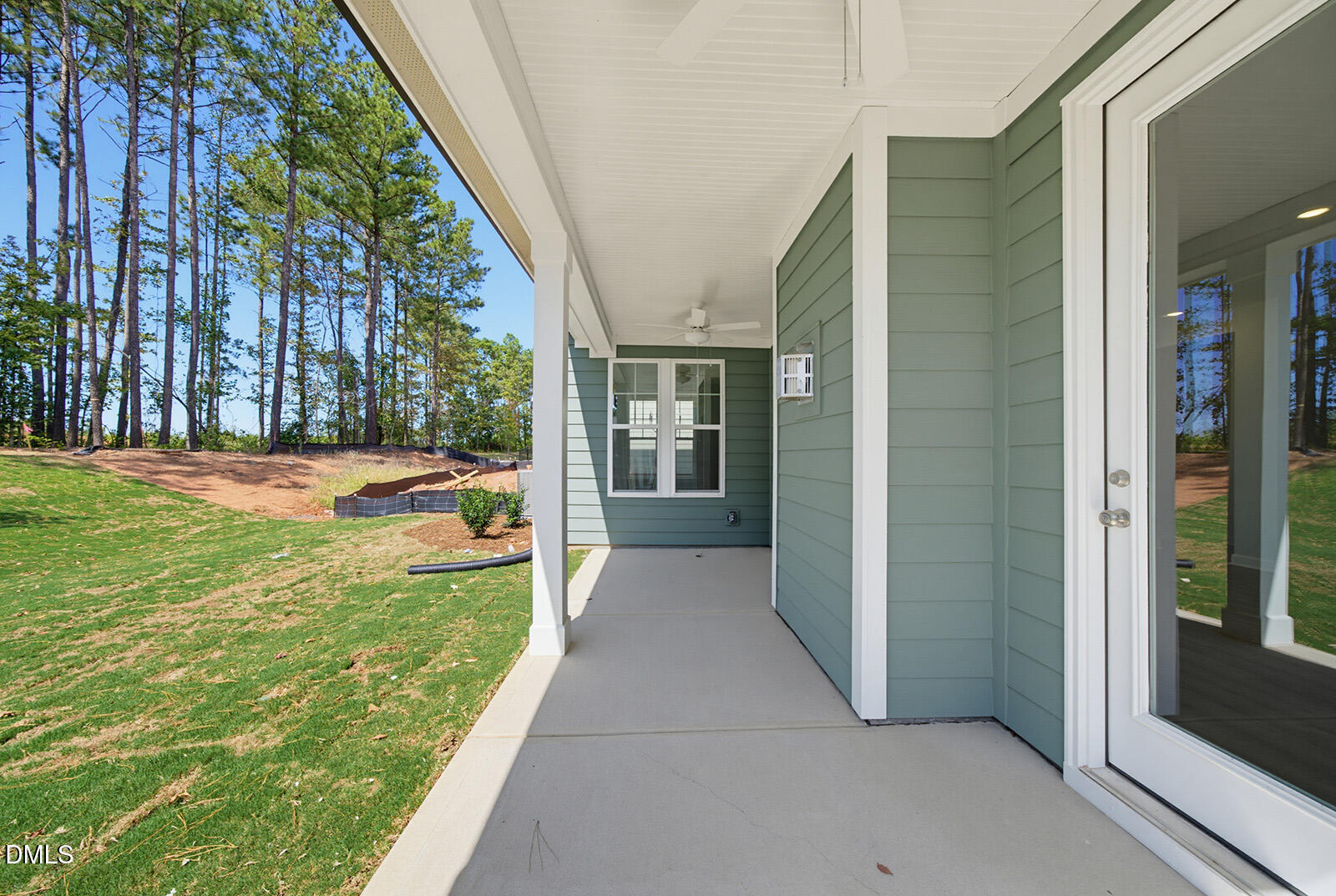 main property photo 28