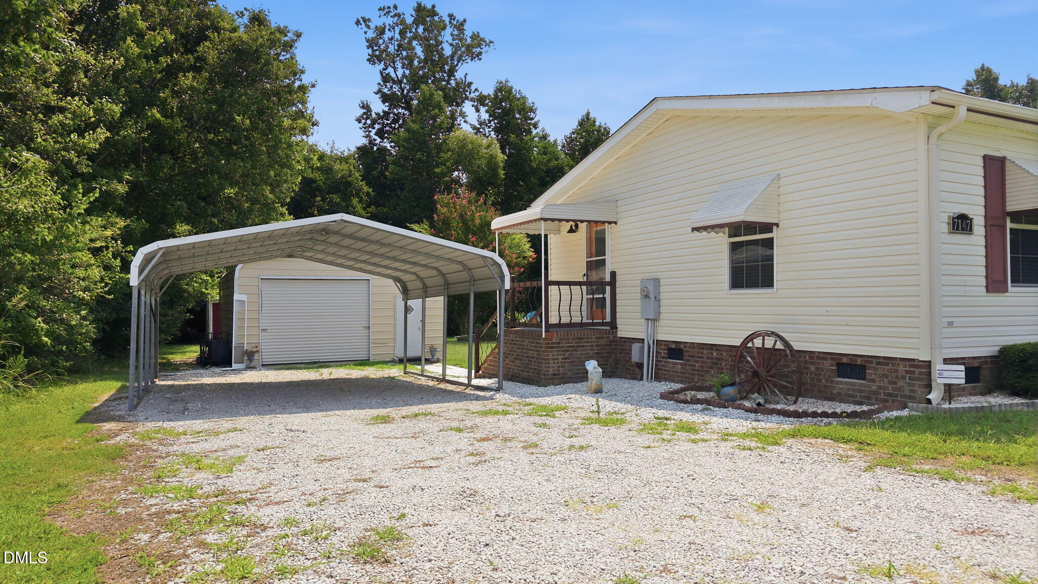 main property photo 22