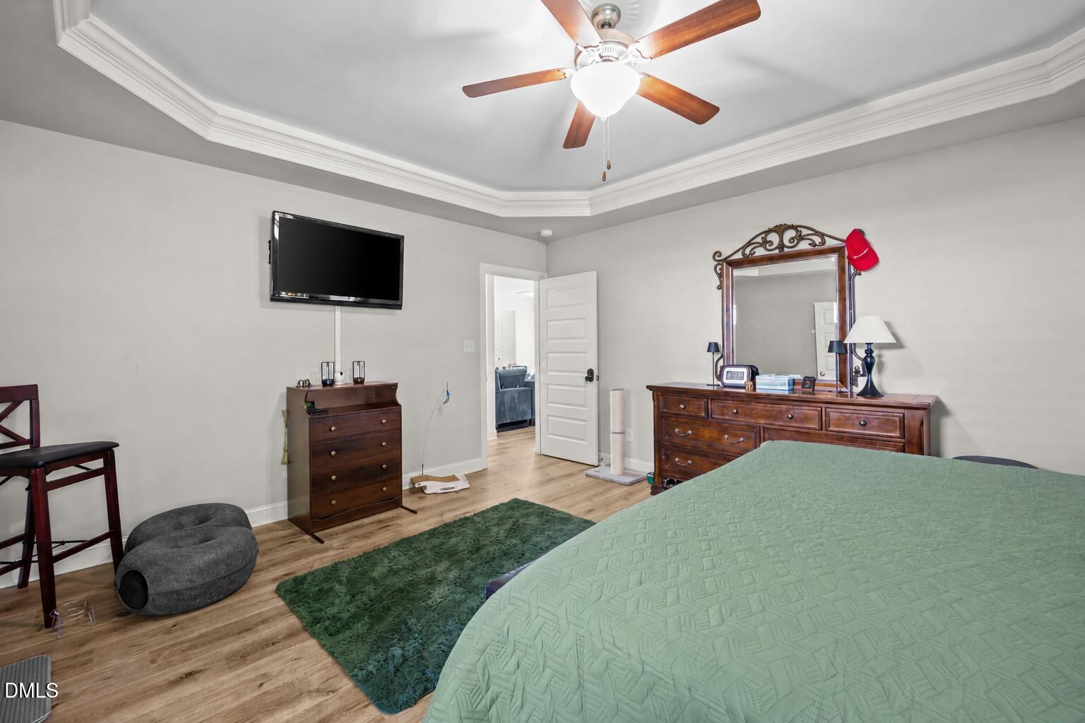 main property photo 12