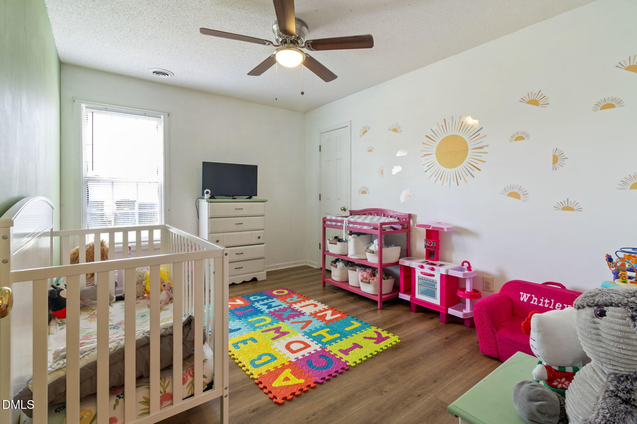 main property photo 25