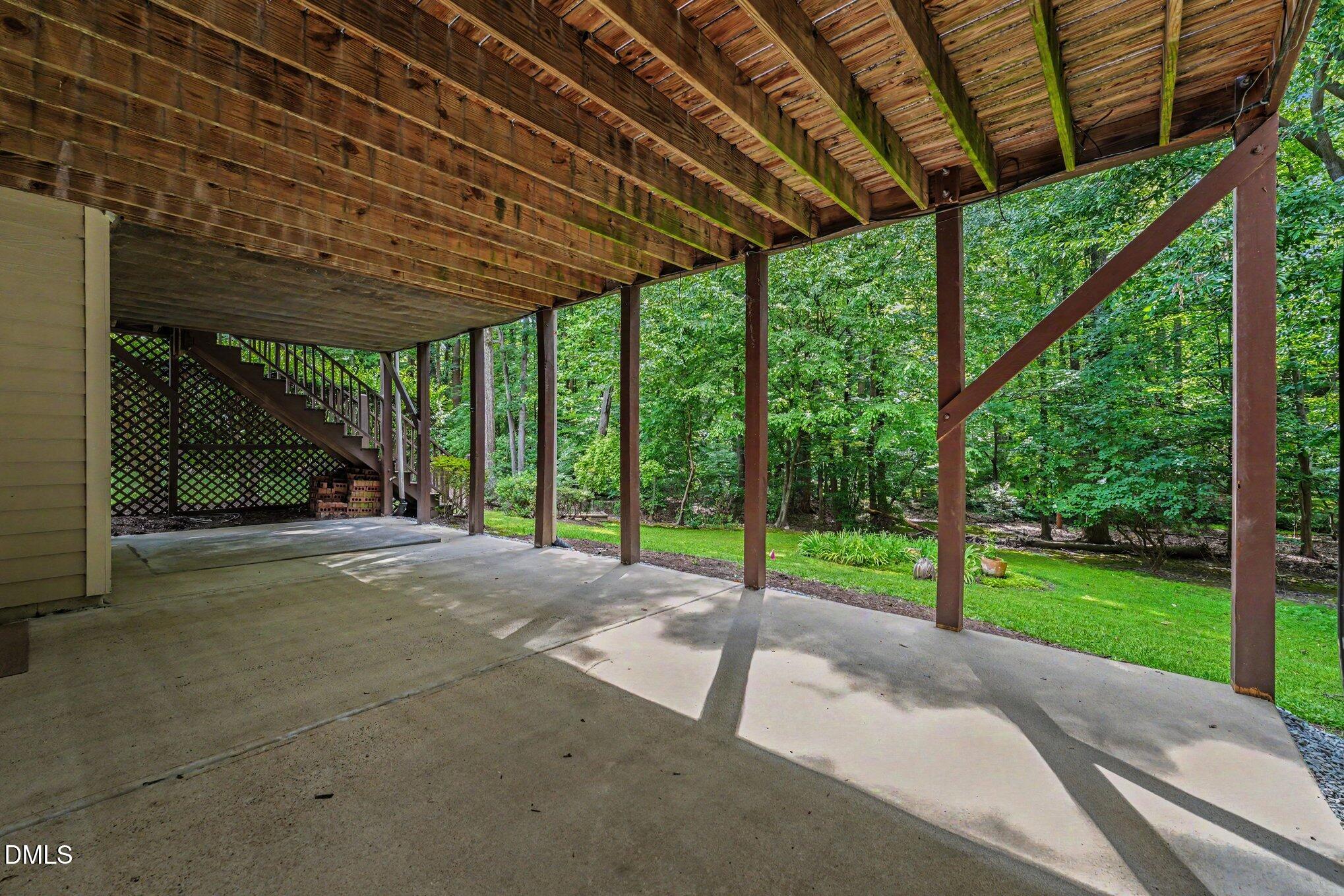 main property photo 35