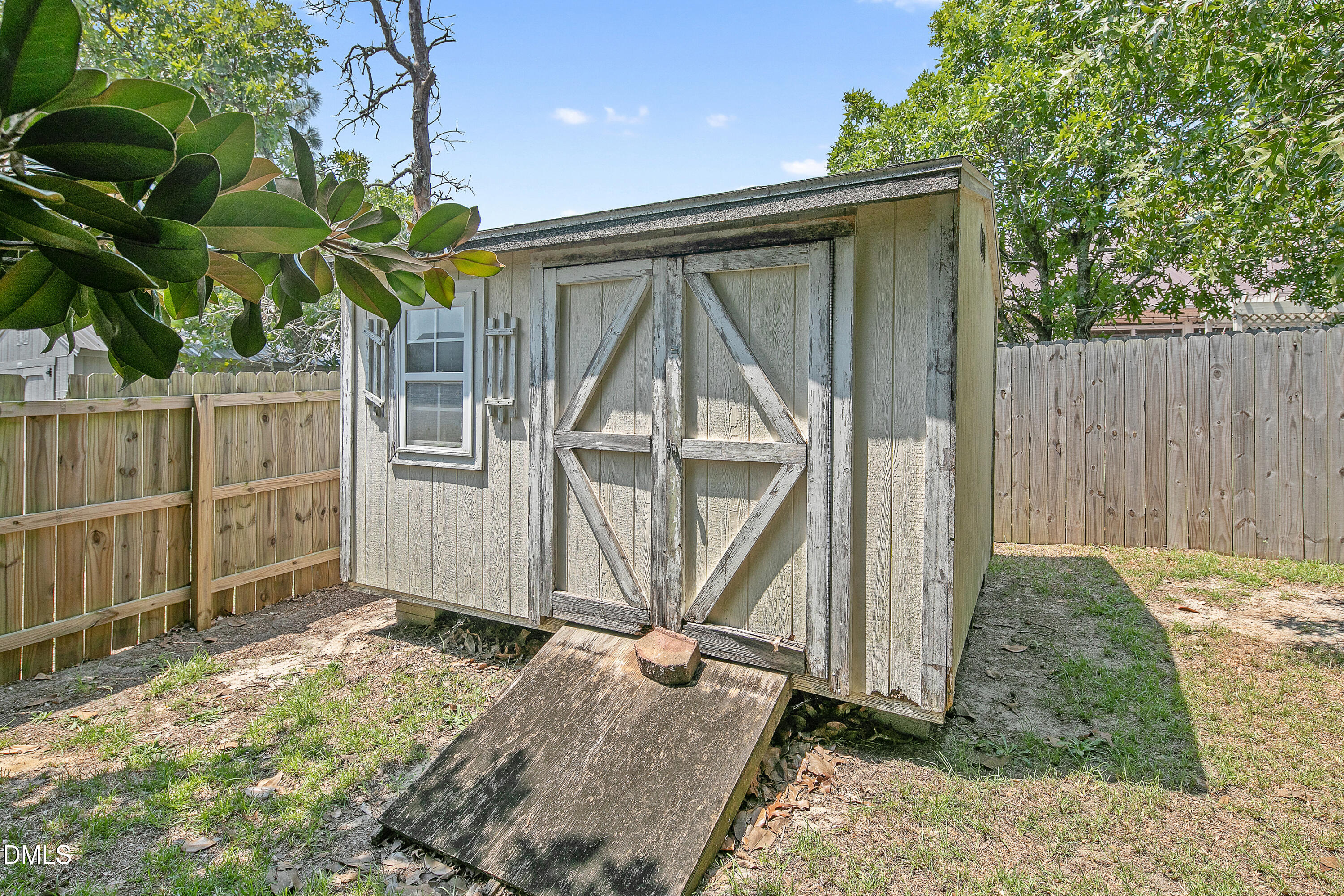 main property photo 45