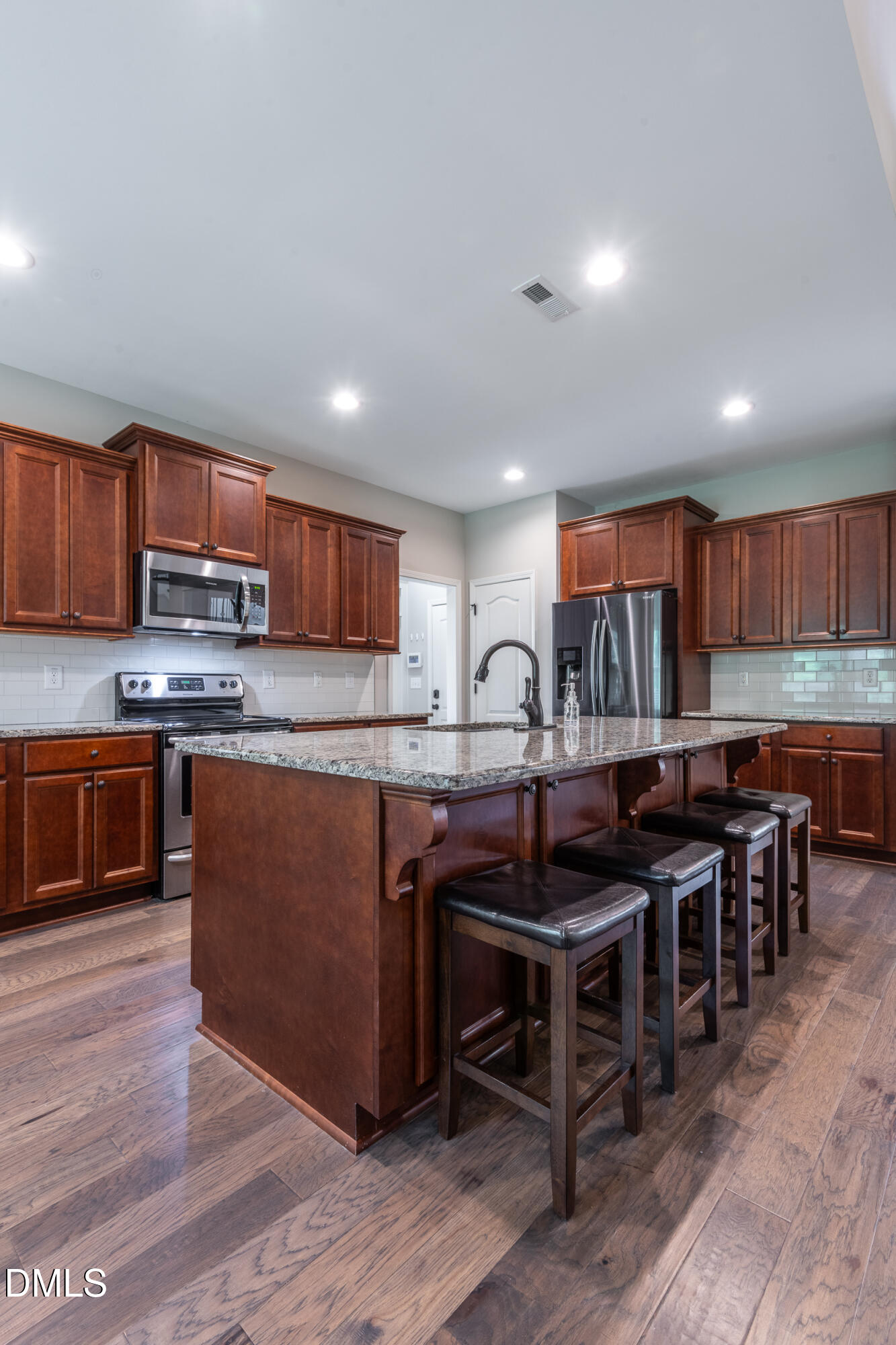 main property photo 54