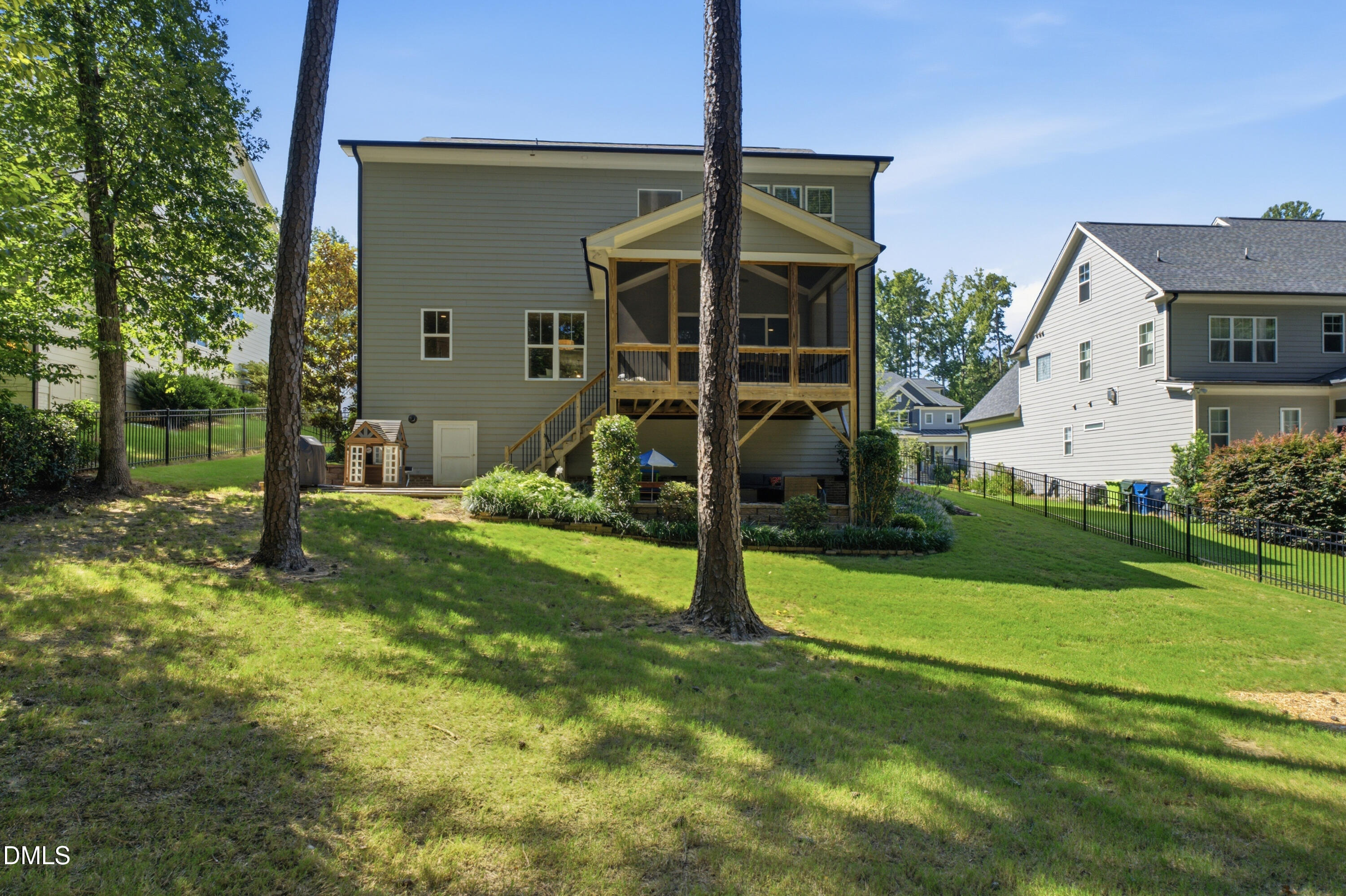 main property photo 46