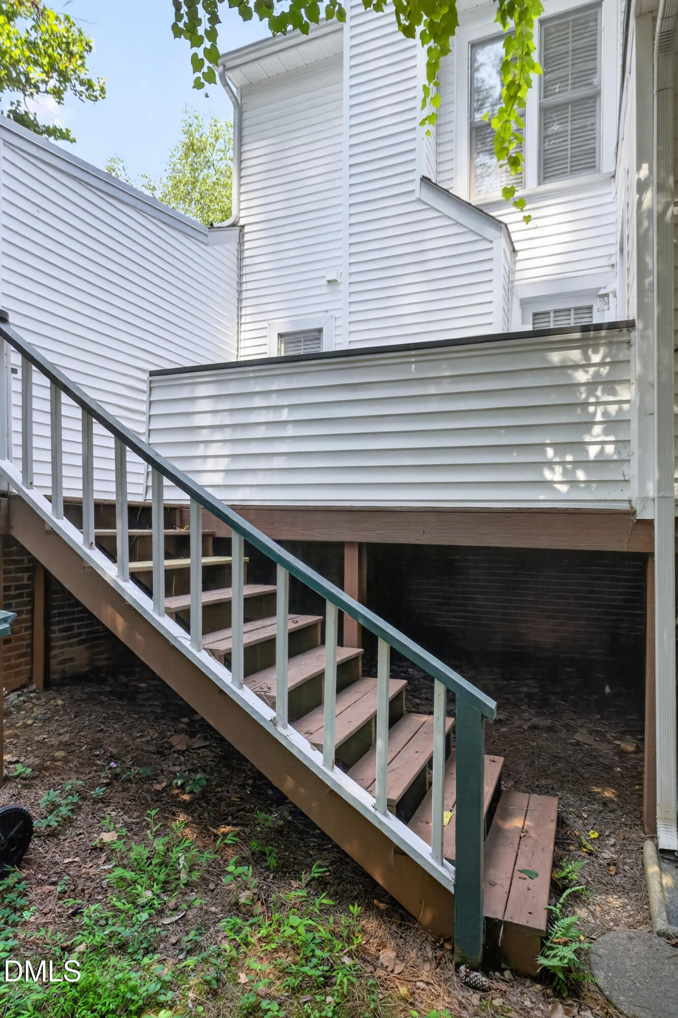 main property photo 41