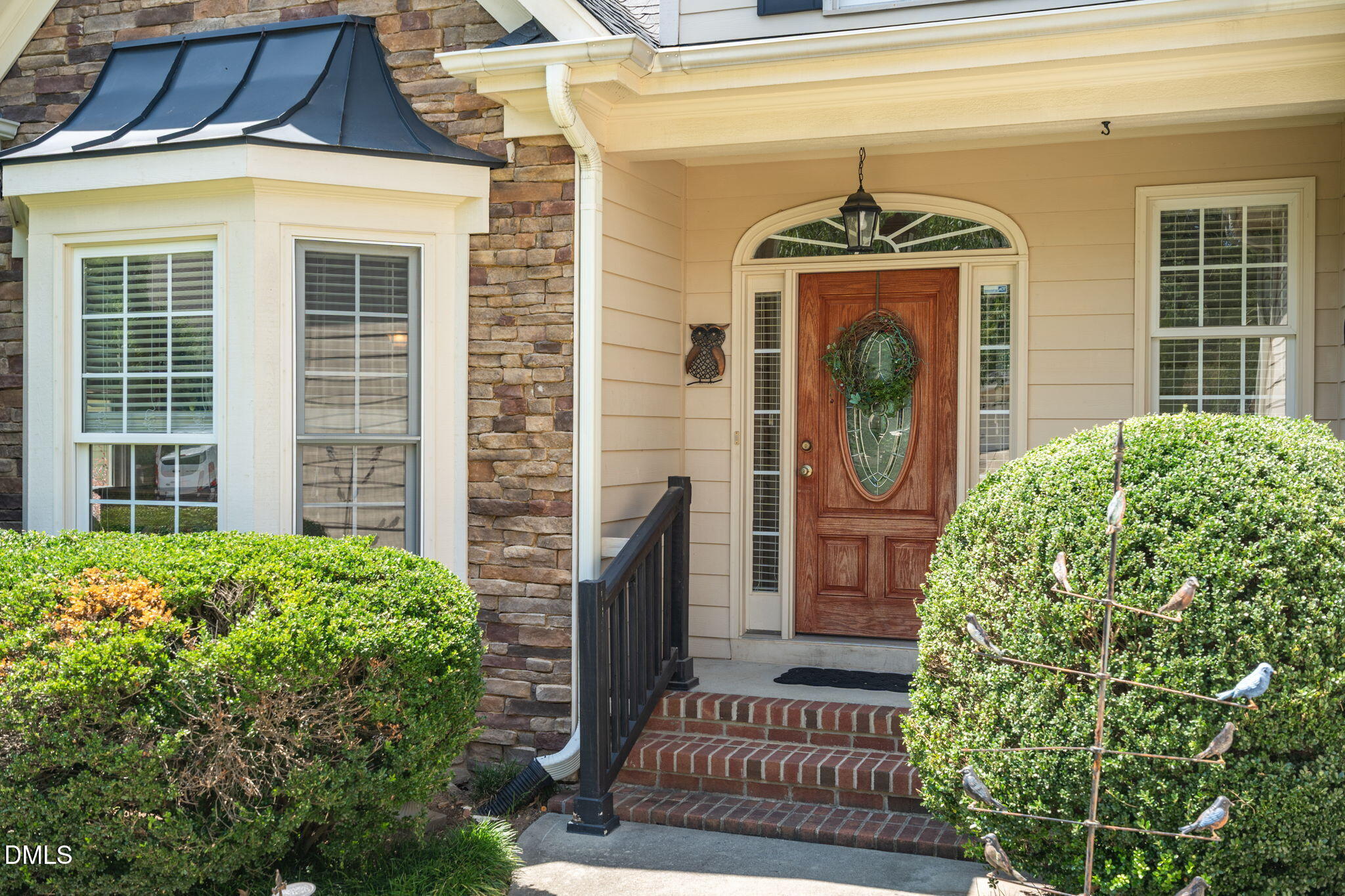 main property photo 7