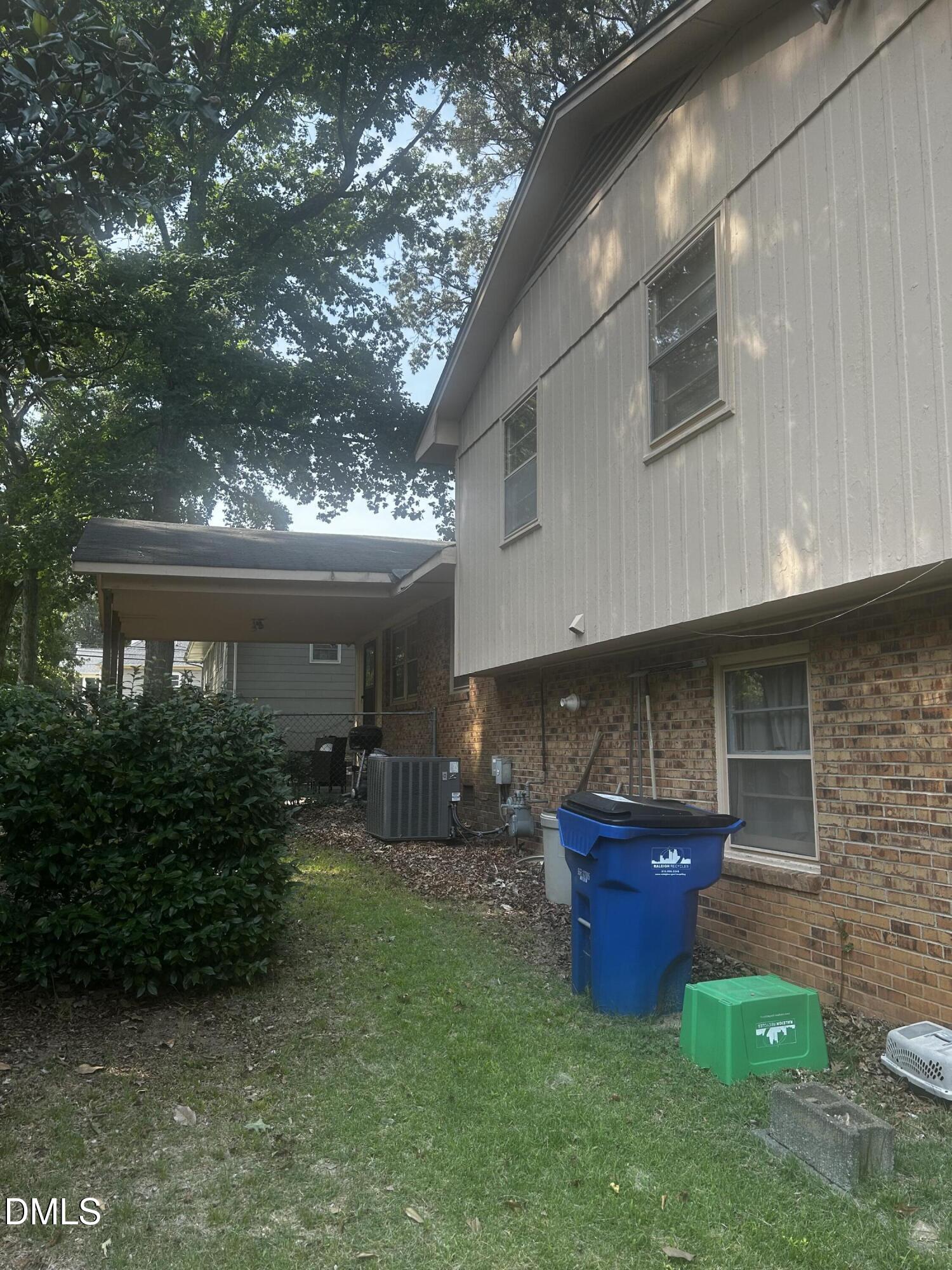 main property photo 38