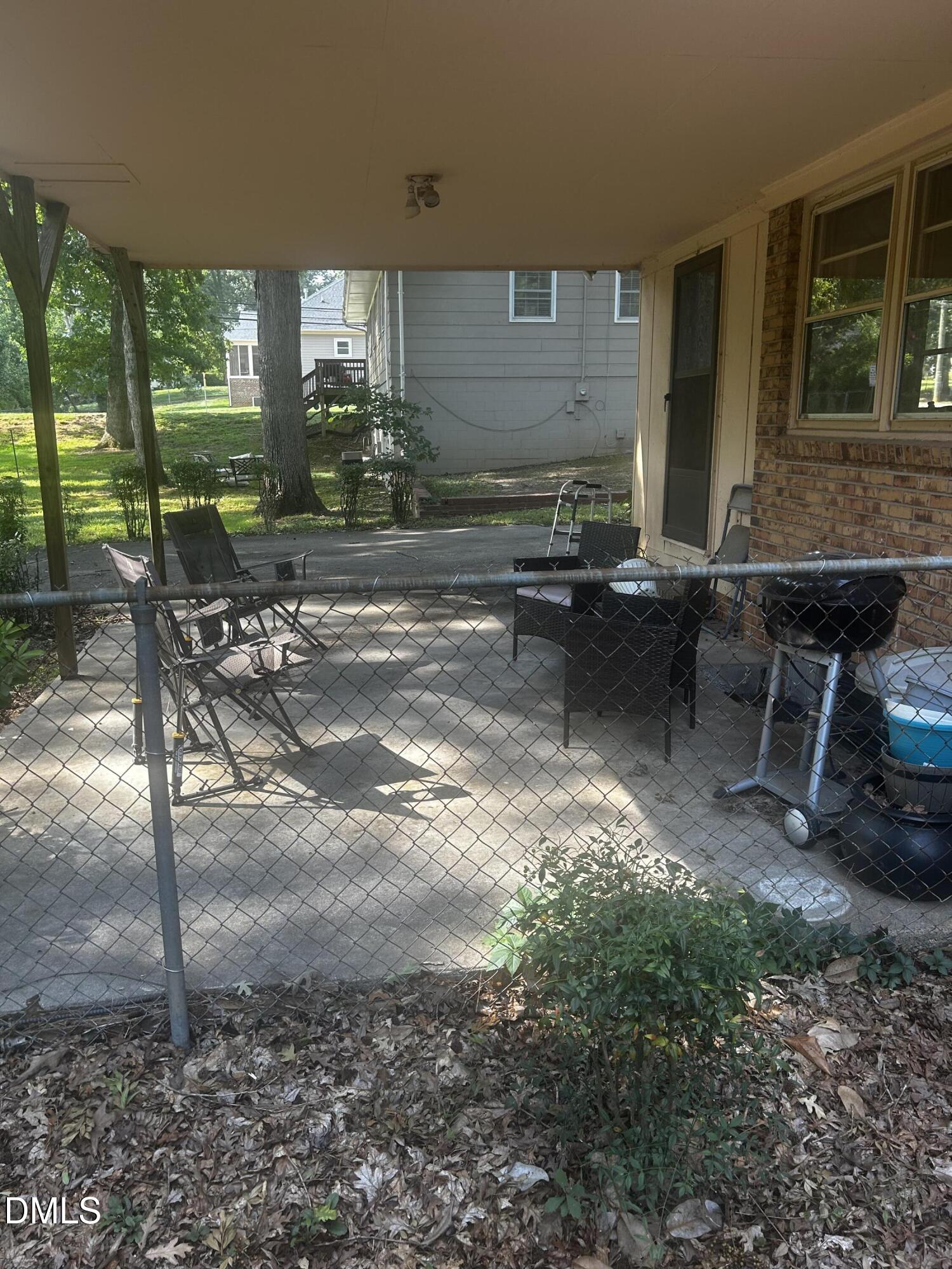 main property photo 39