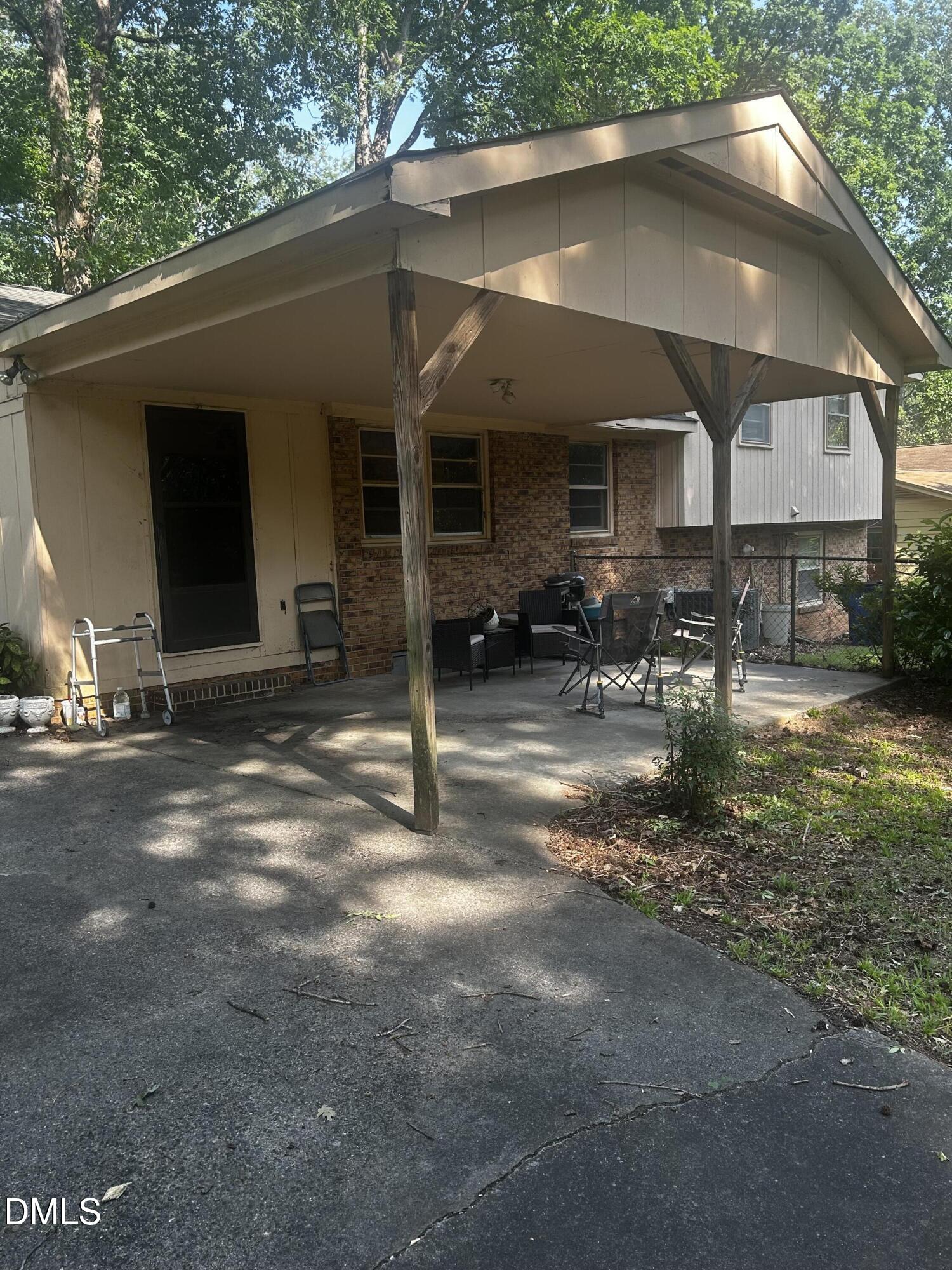 main property photo 41