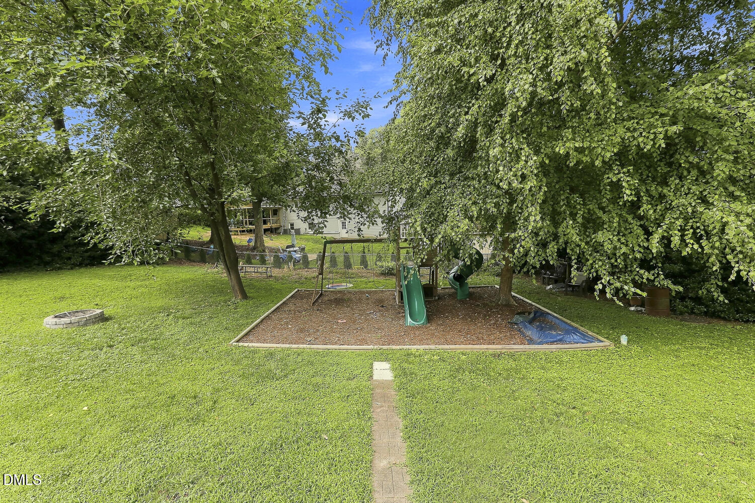 main property photo 32