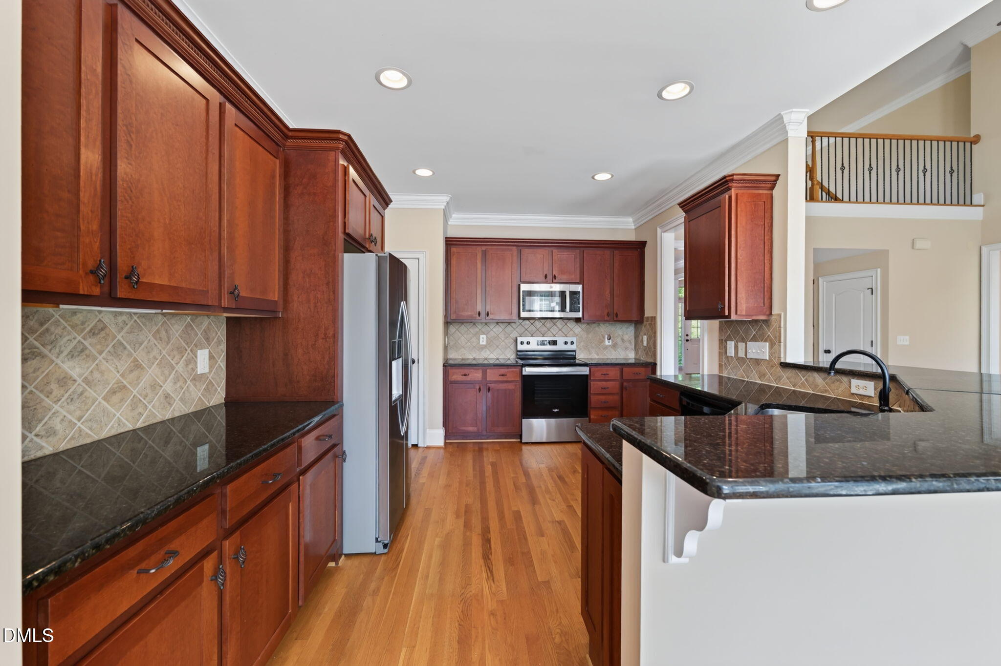 main property photo 17