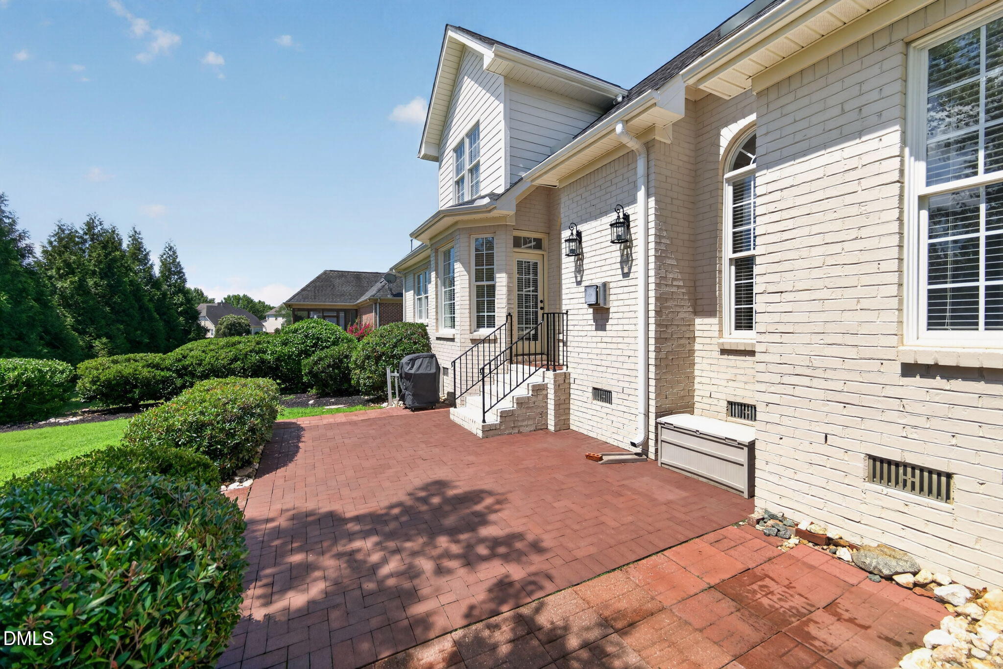 main property photo 51