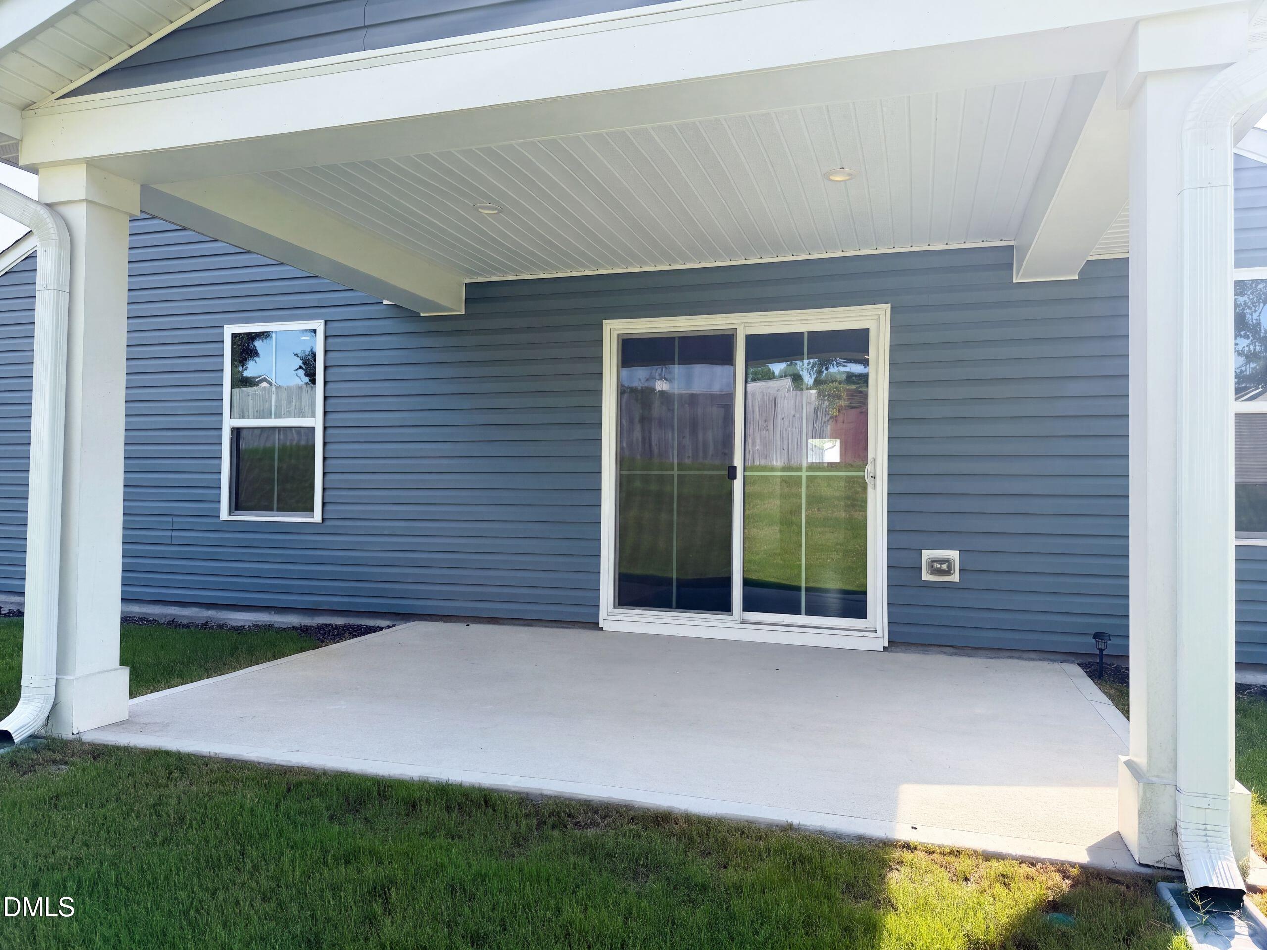 main property photo 12