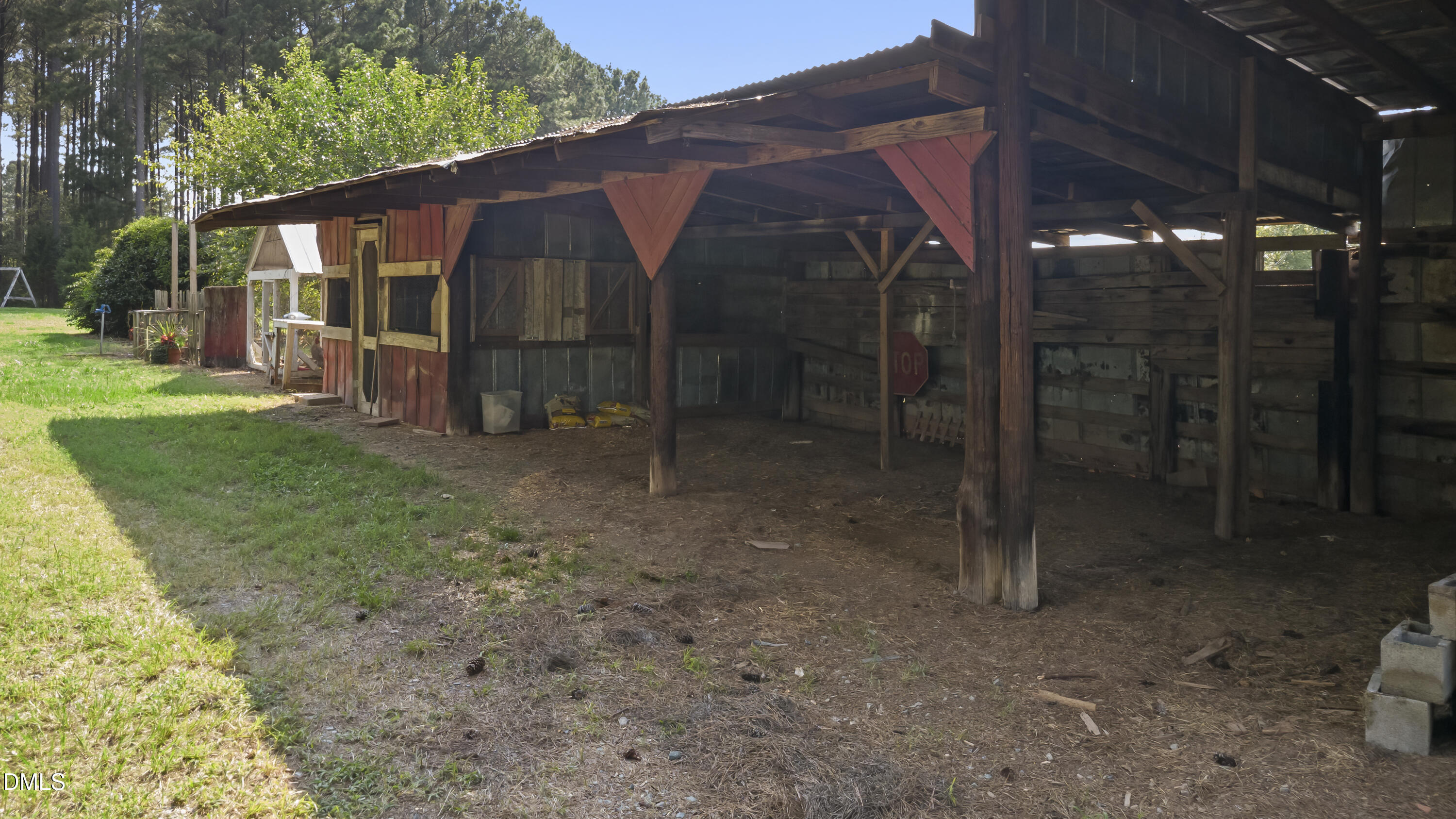 main property photo 48