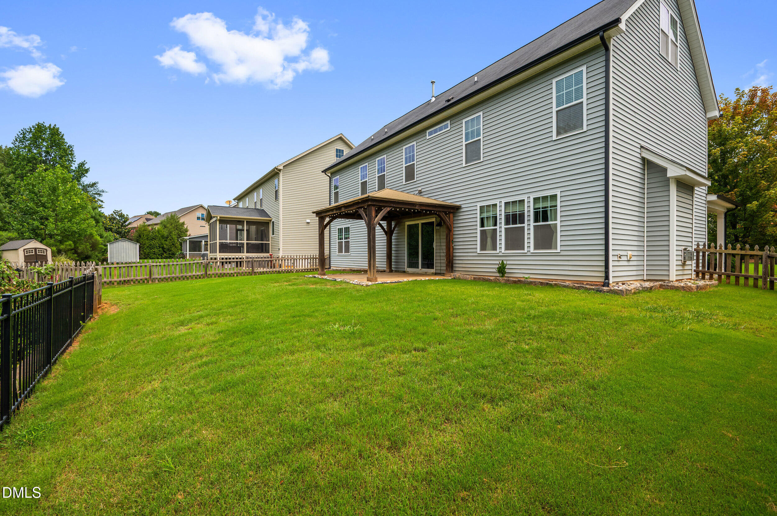 main property photo 42