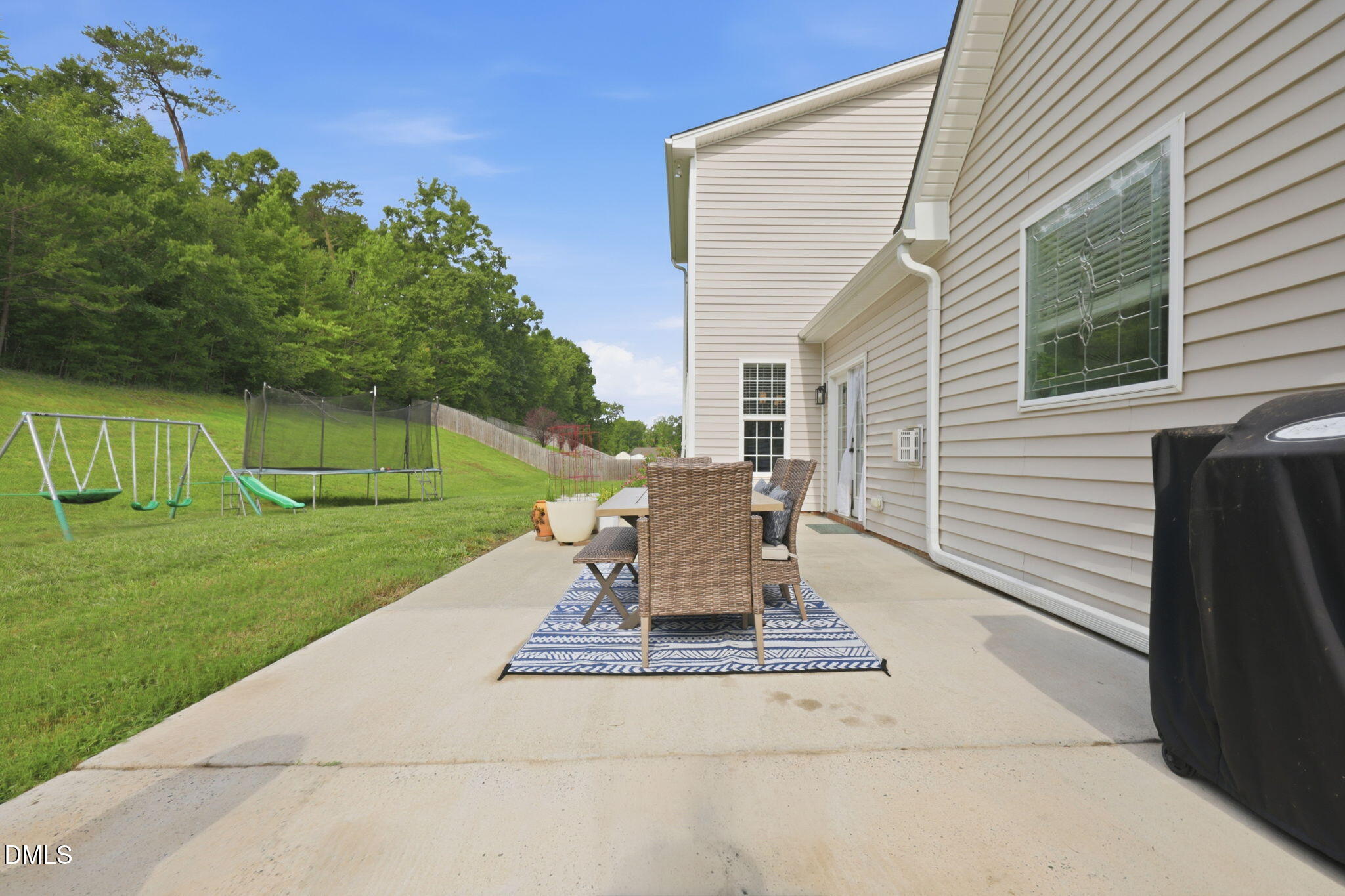 main property photo 41