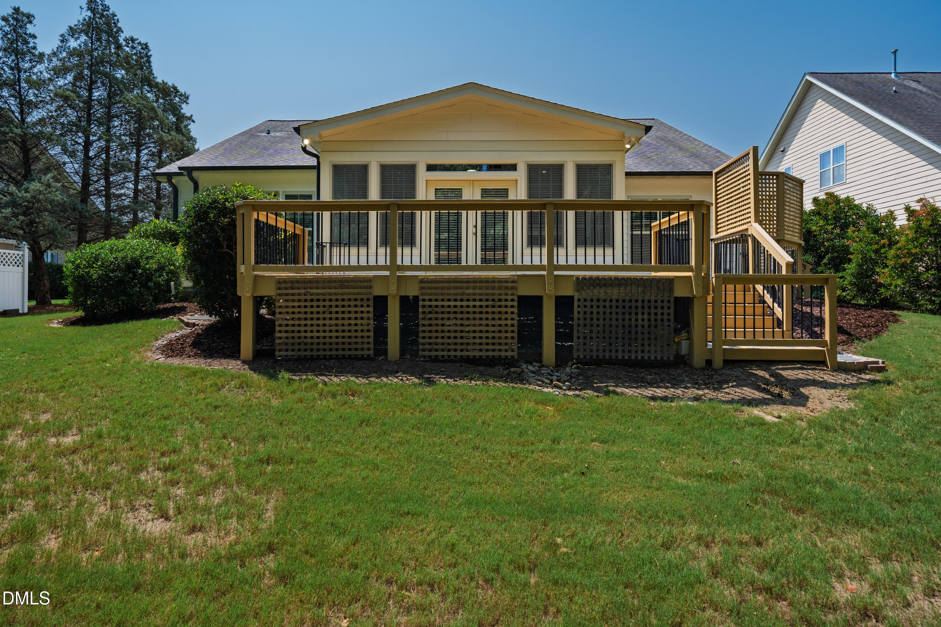main property photo 50