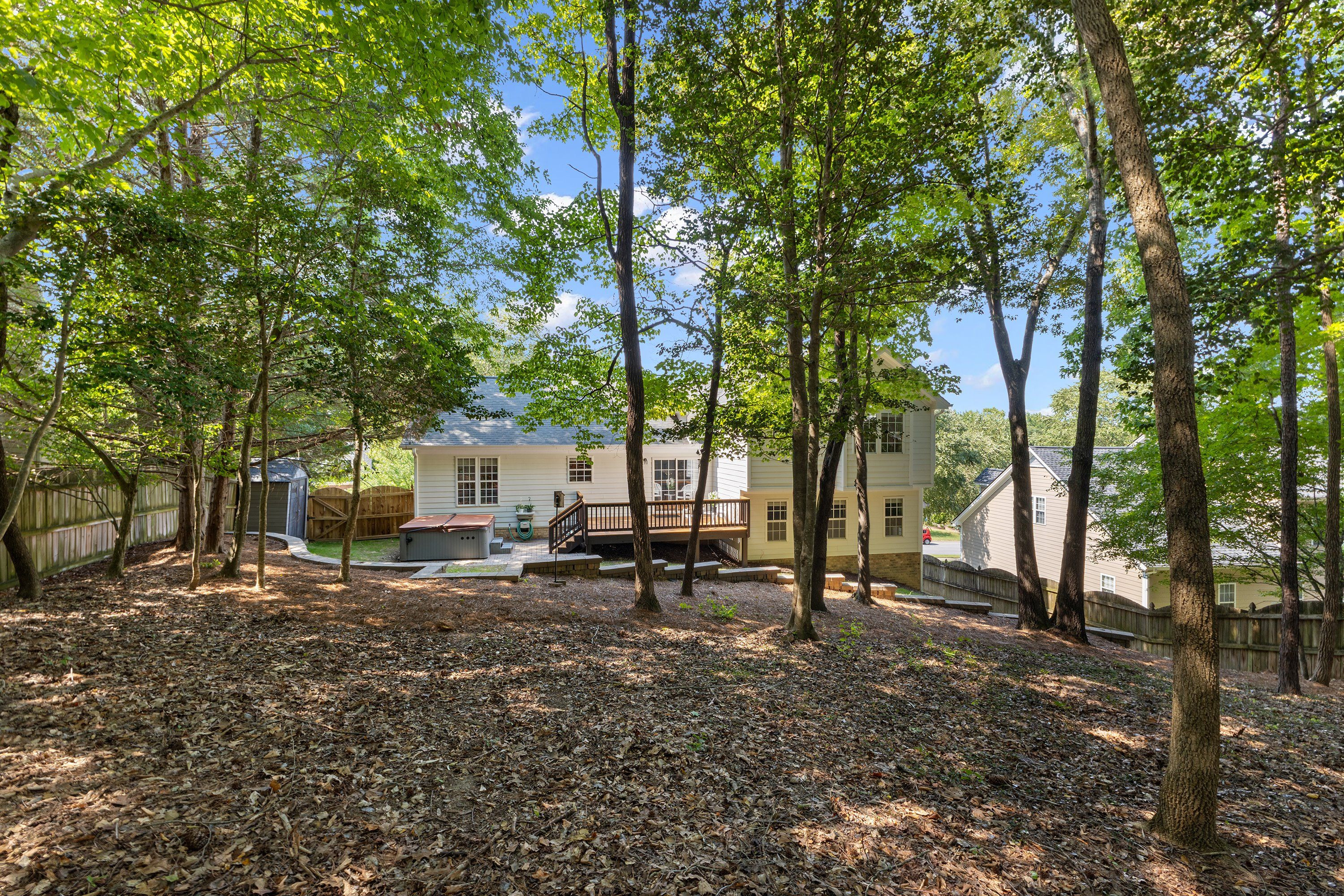 main property photo 34