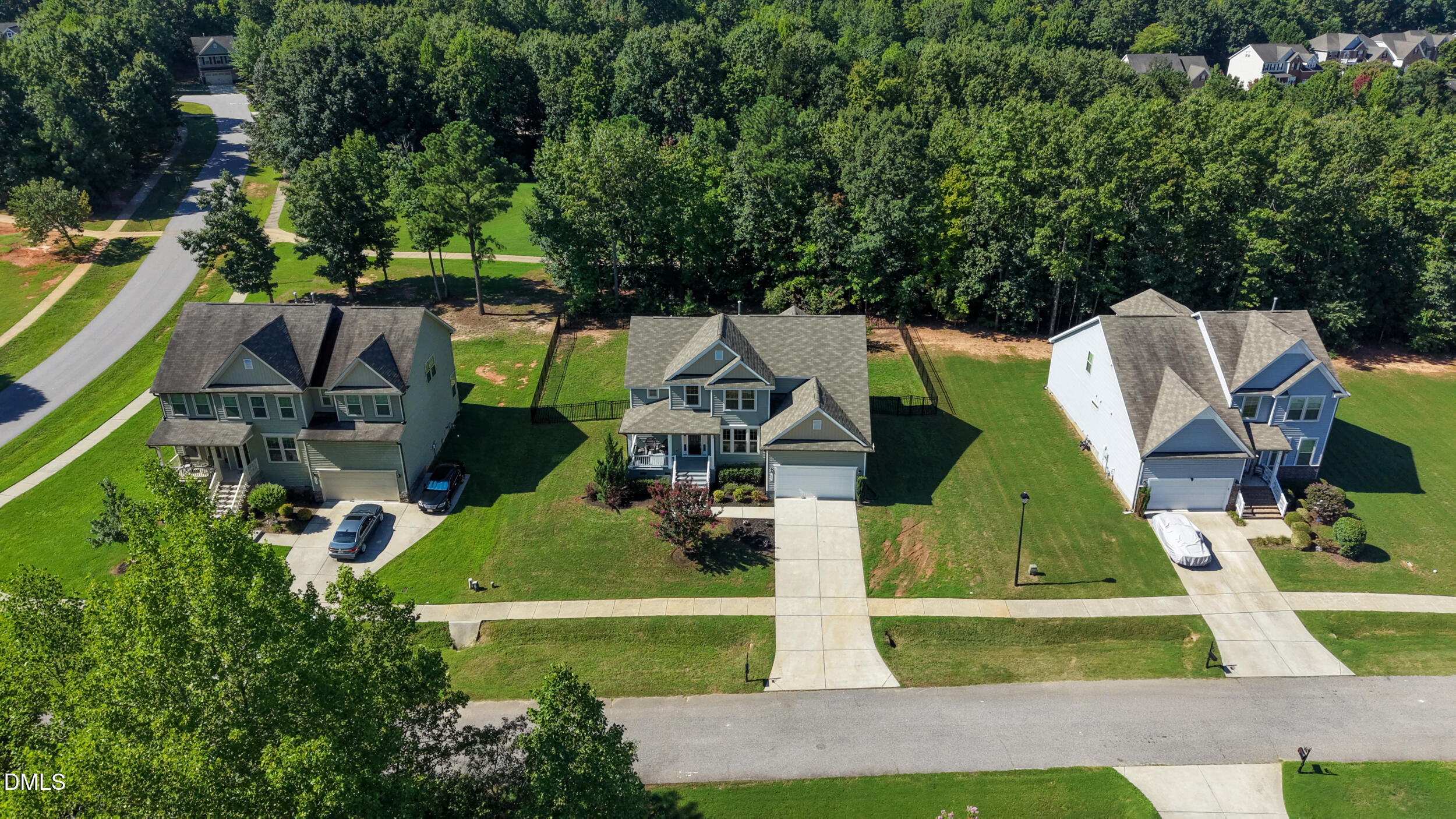 main property photo 14