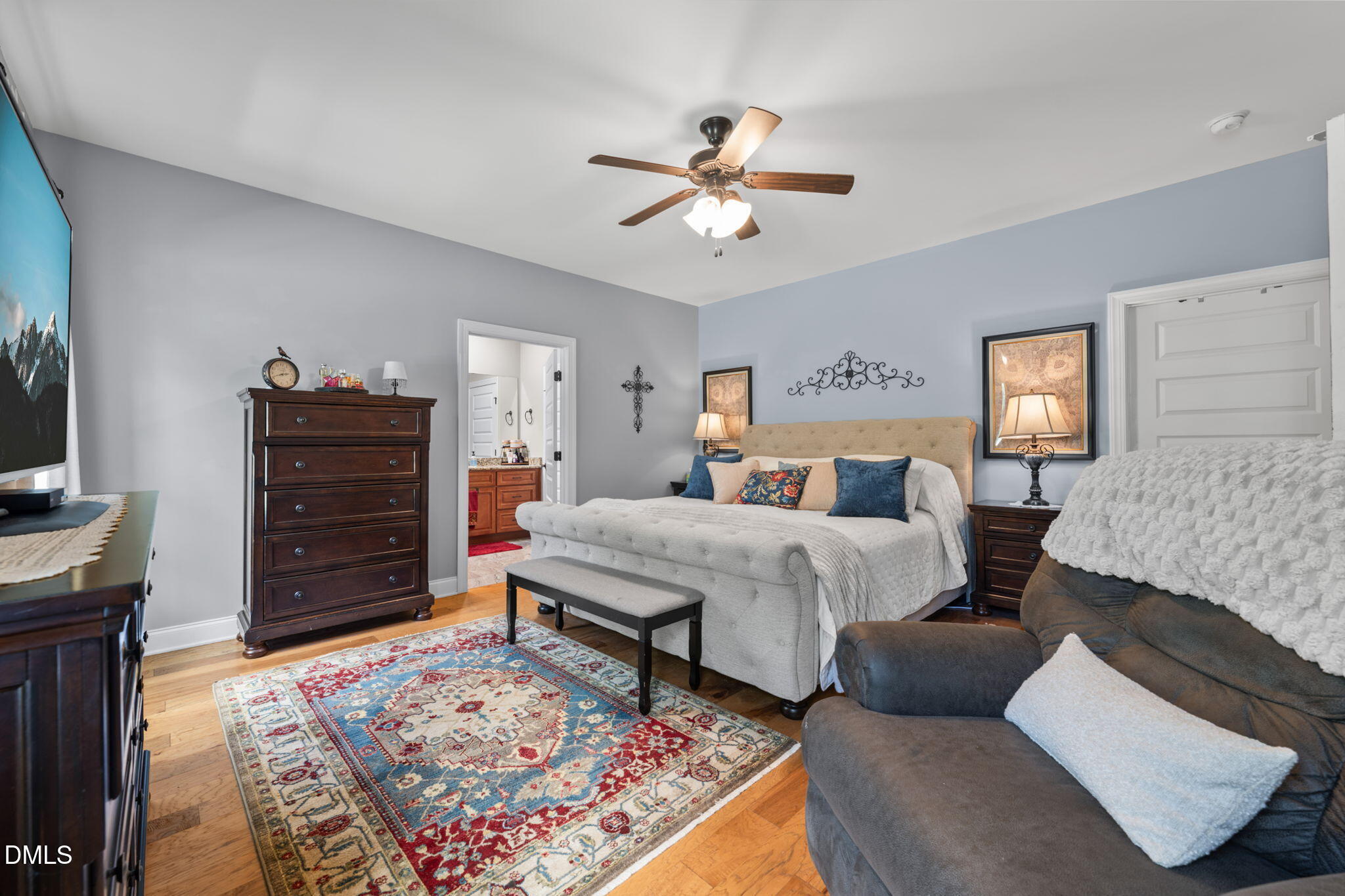 main property photo 20