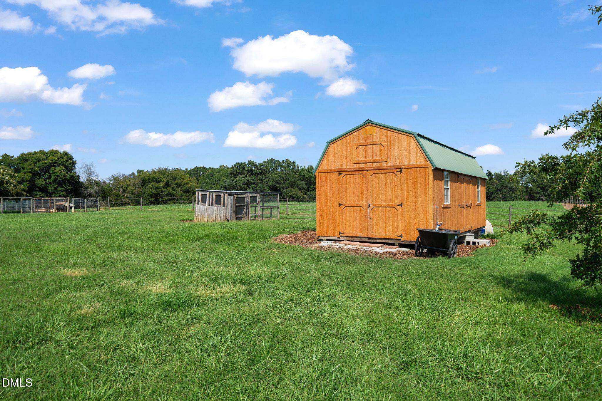 main property photo 37