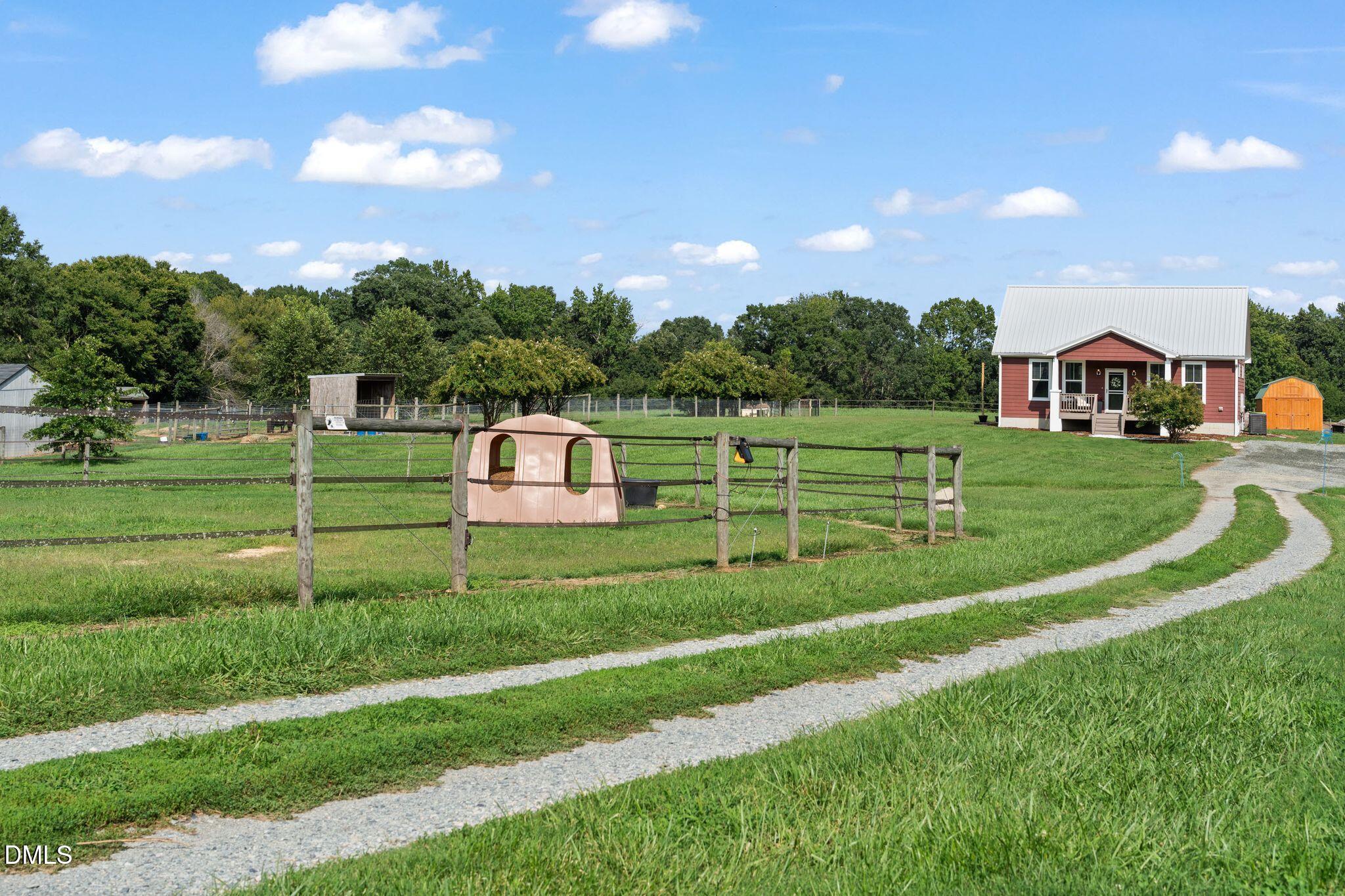 main property photo 41