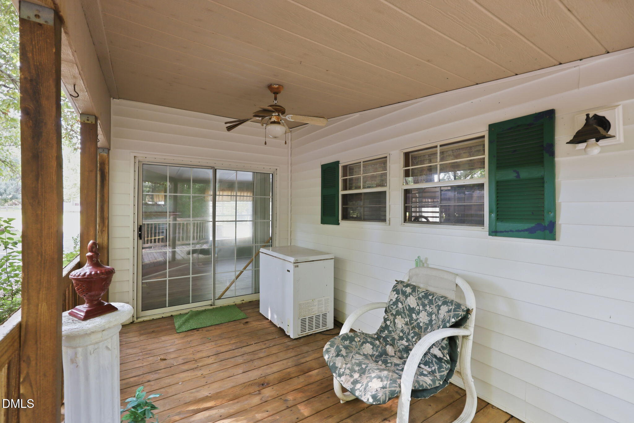 main property photo 31