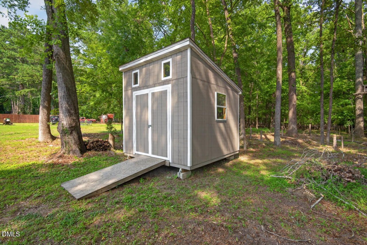 main property photo 49