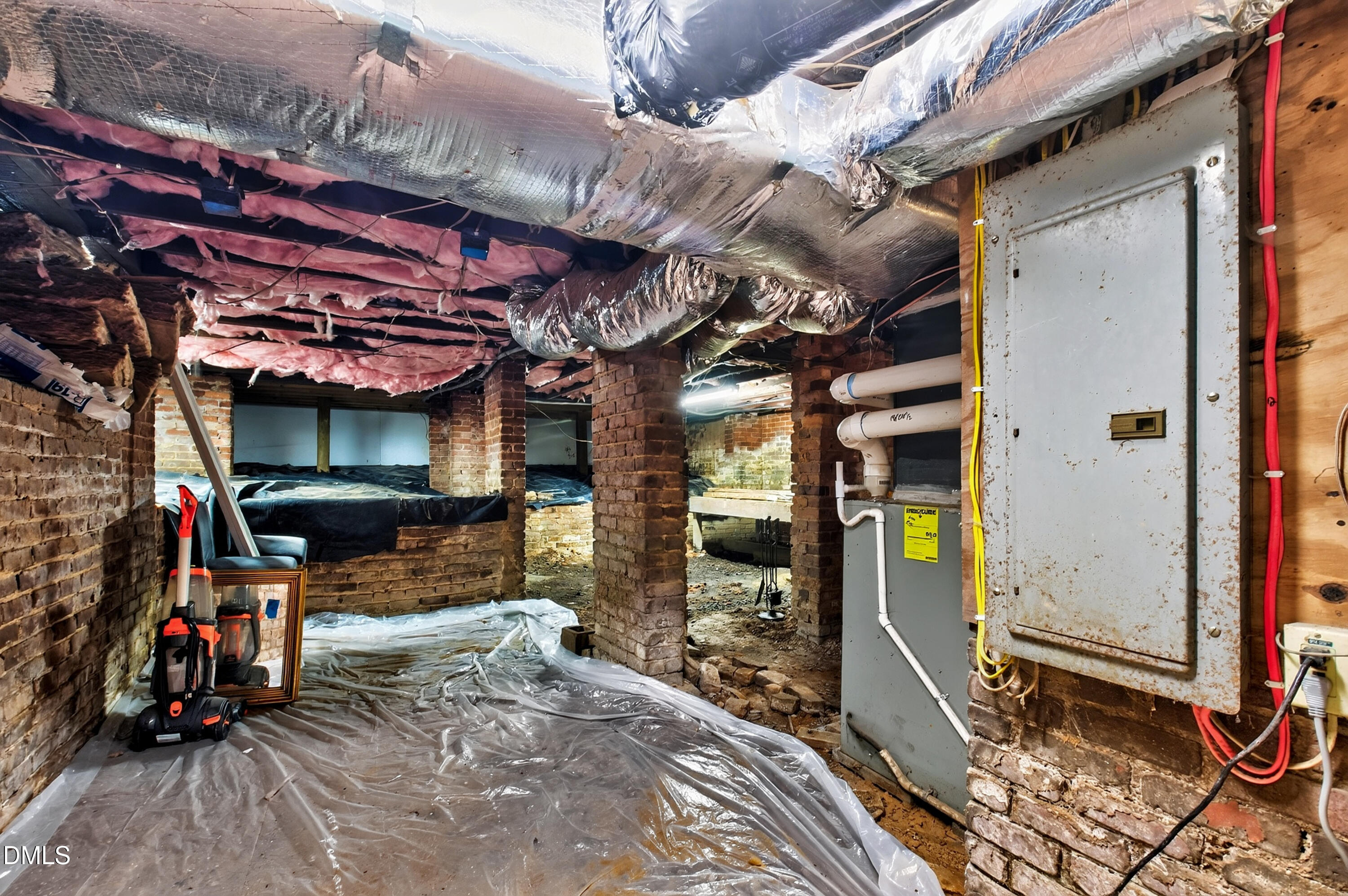 main property photo 50