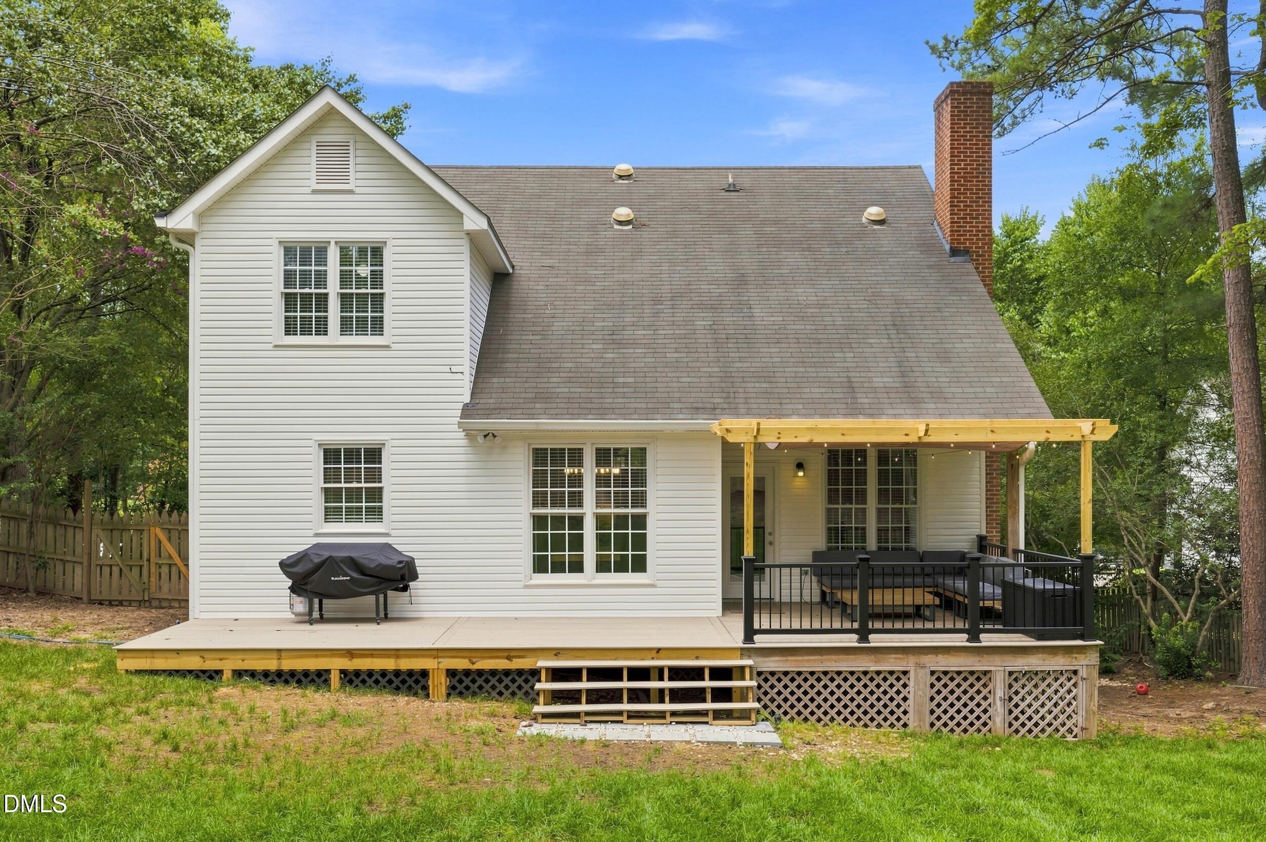 main property photo 15