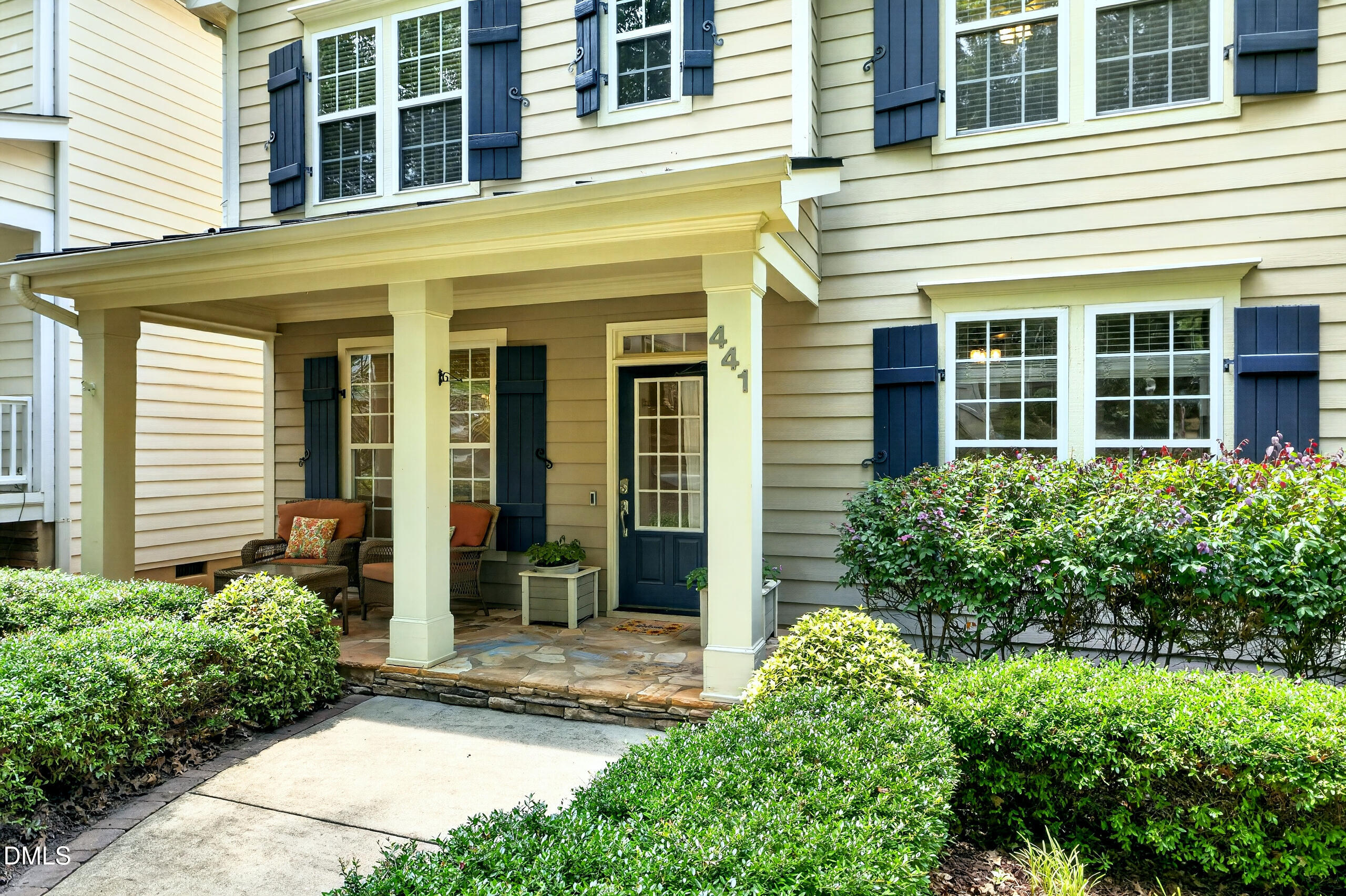 main property photo 9