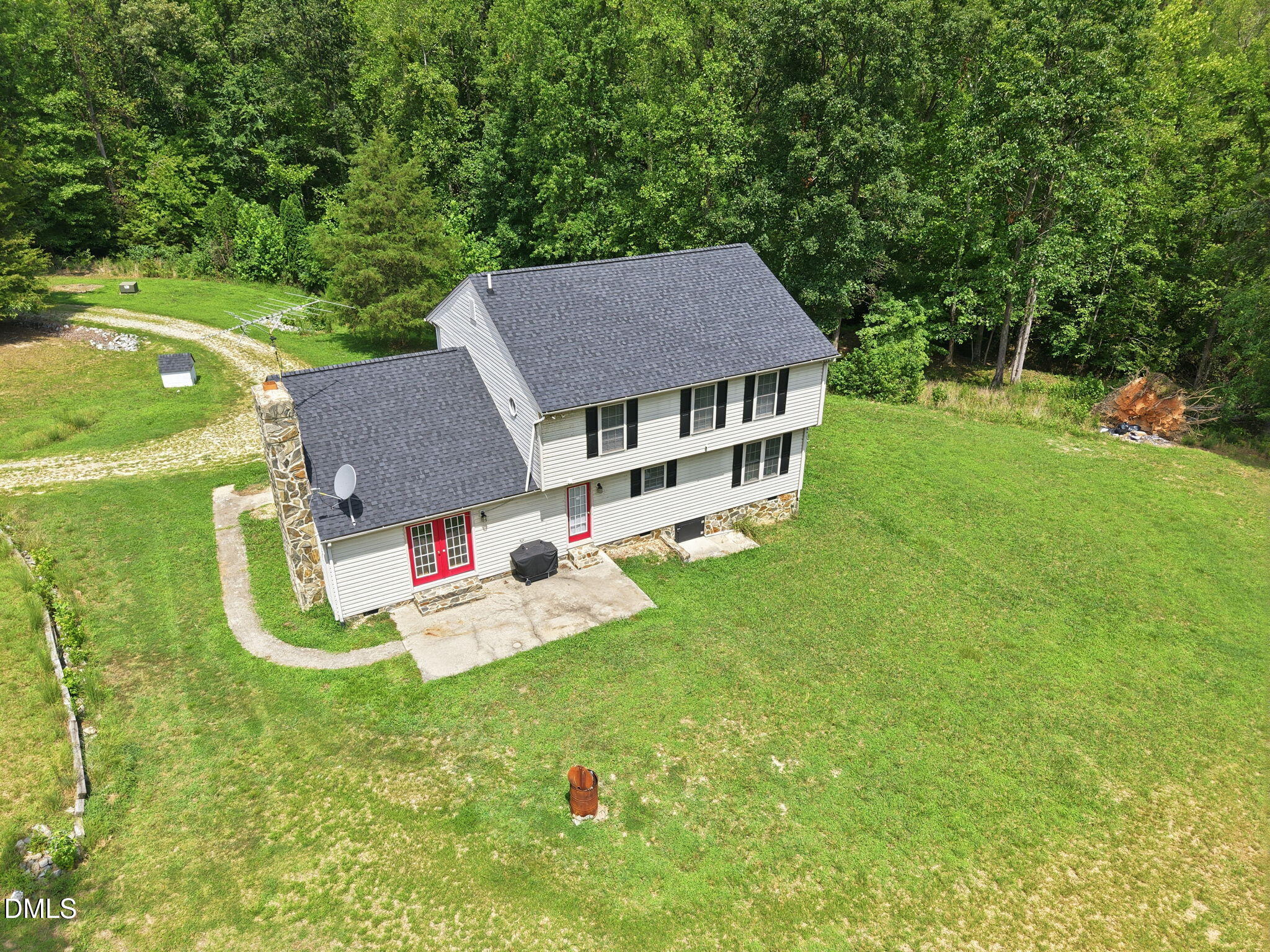 main property photo 12