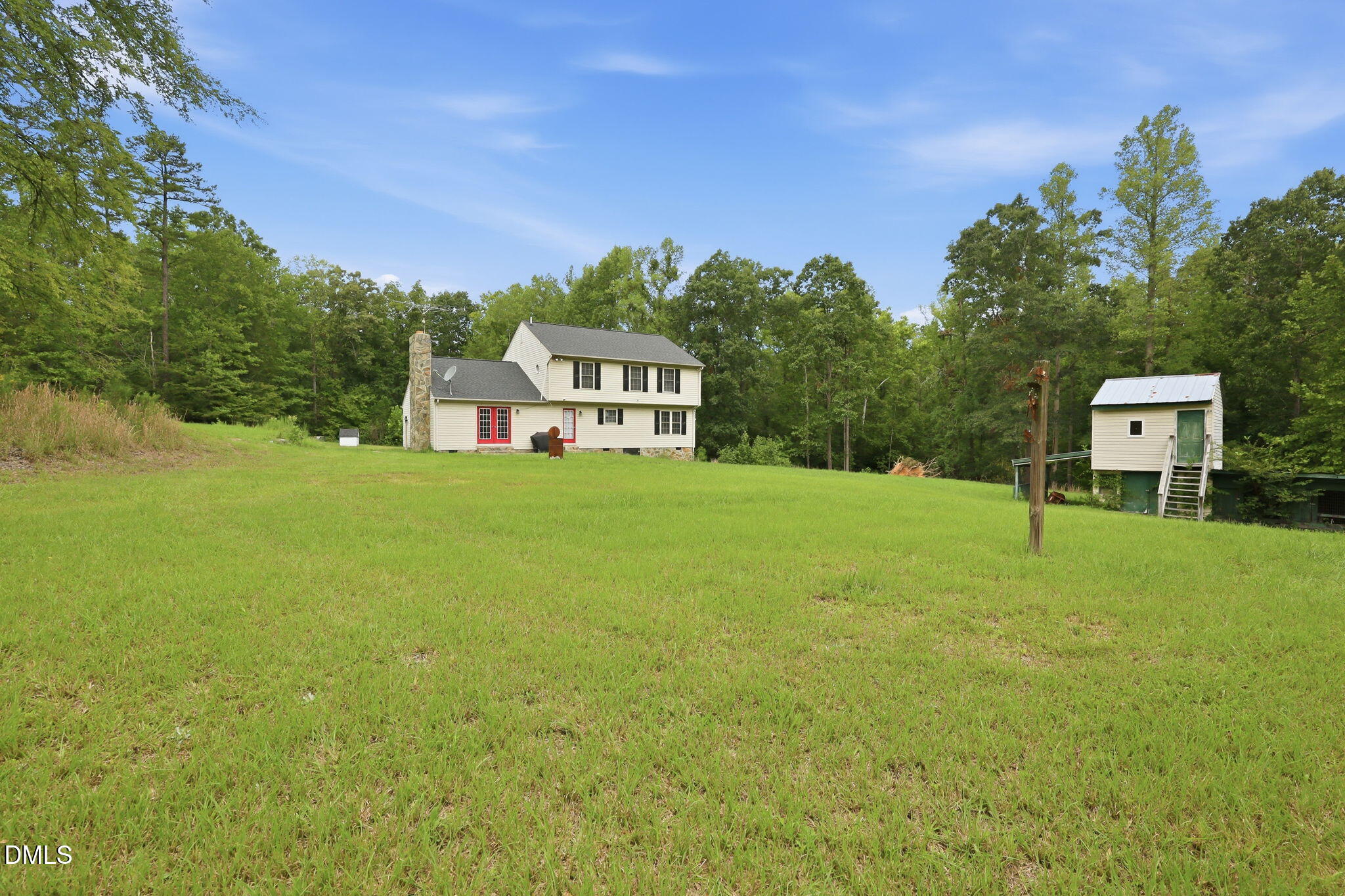 main property photo 17