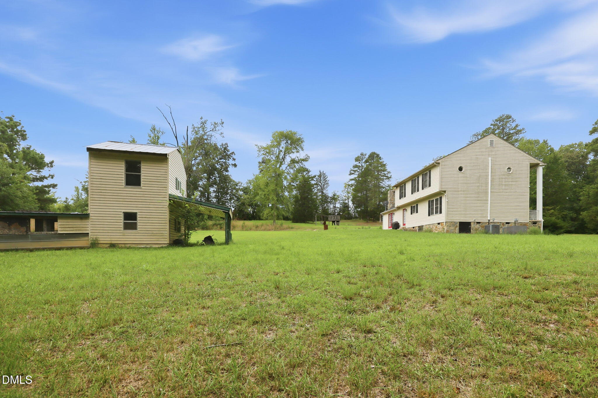 main property photo 19
