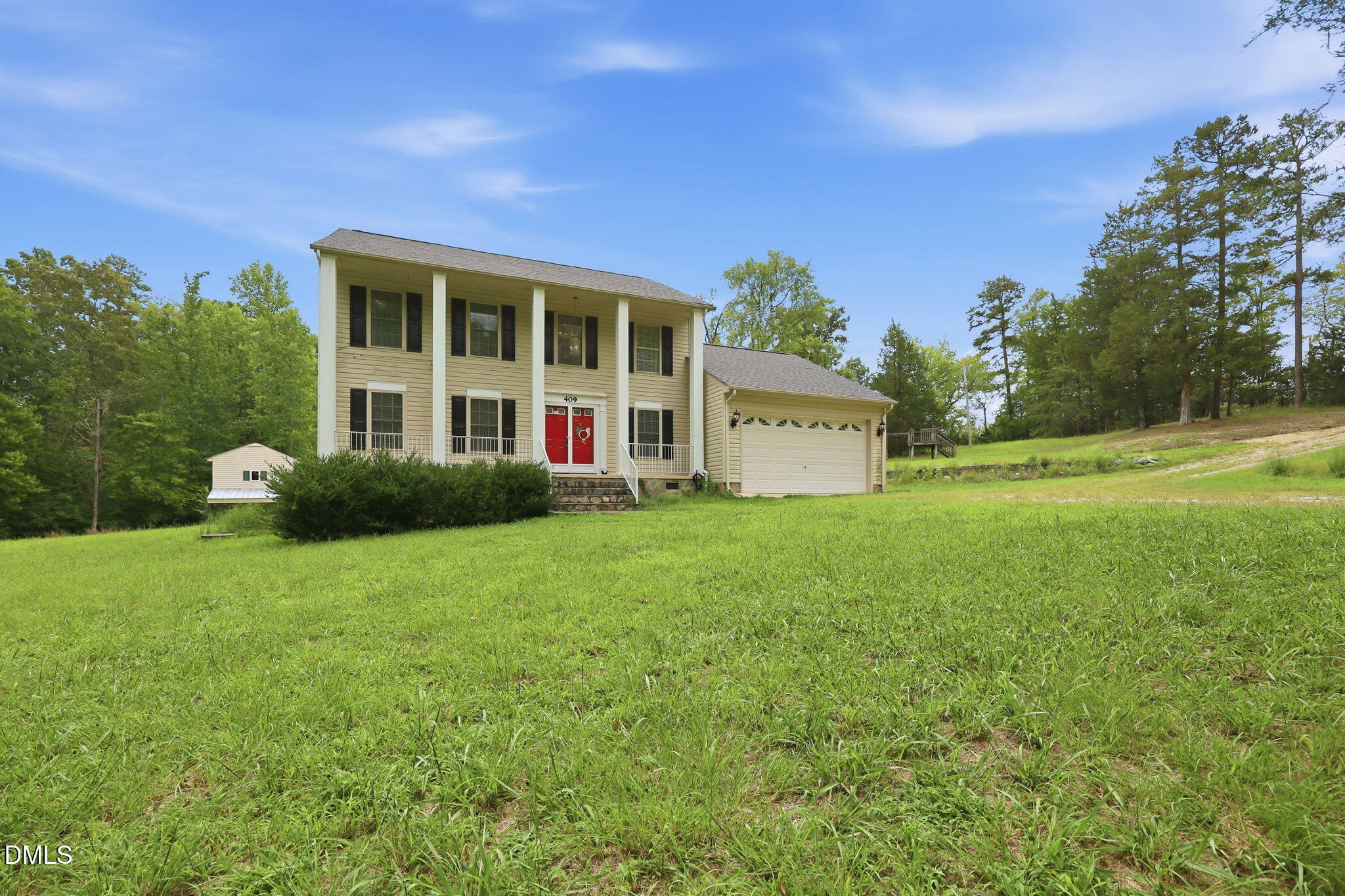 main property photo 3