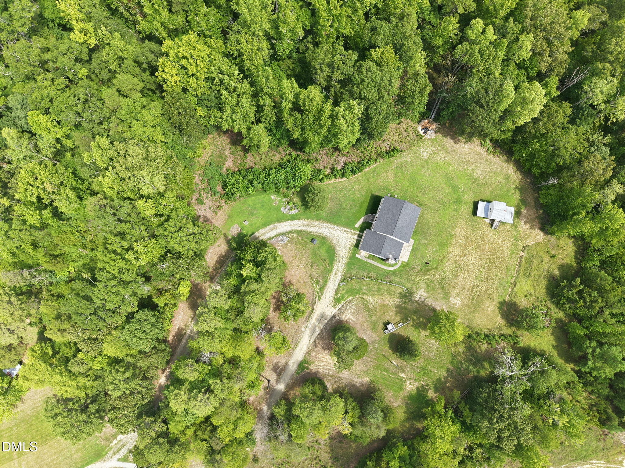 main property photo 6