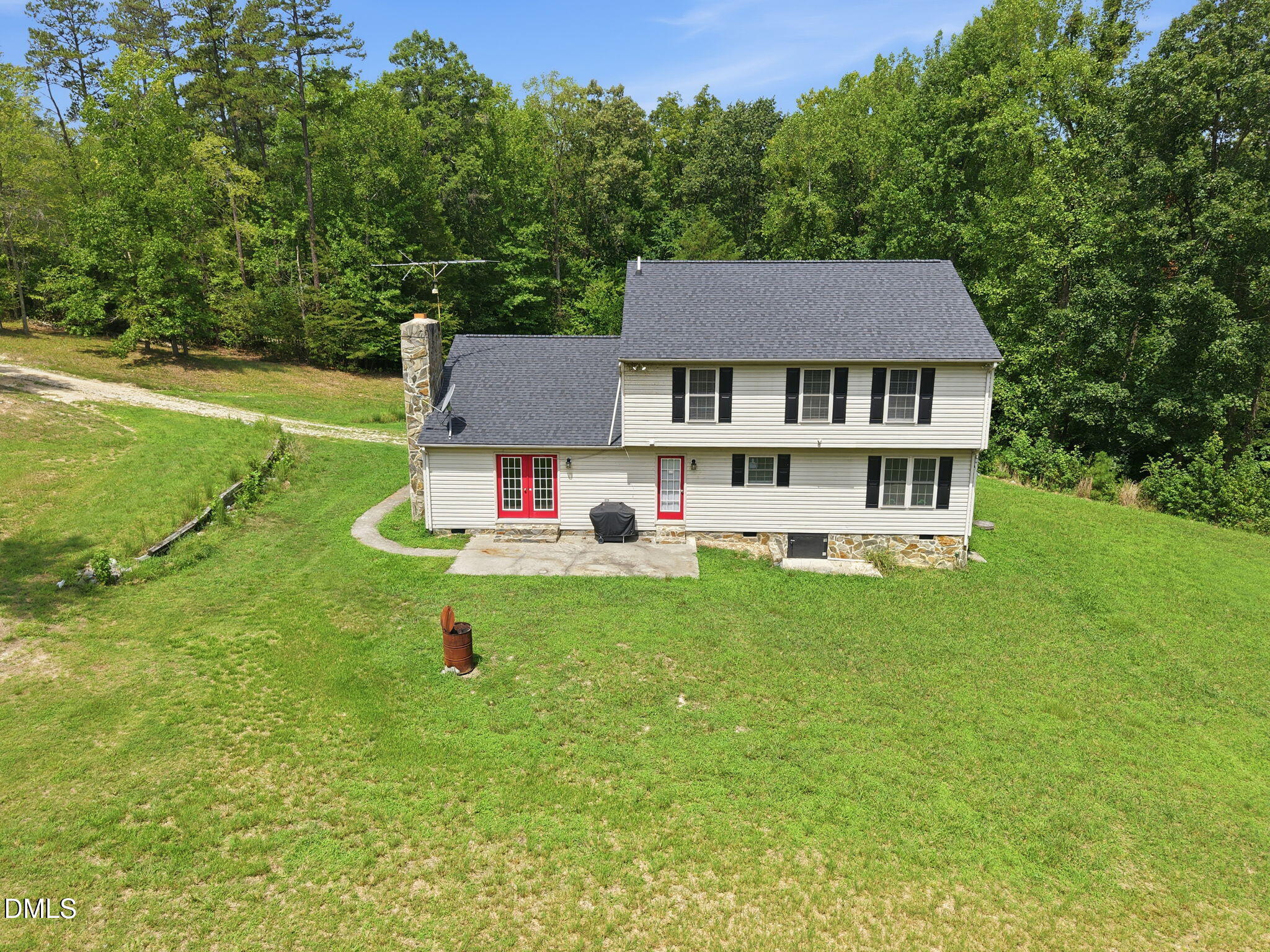 main property photo 8