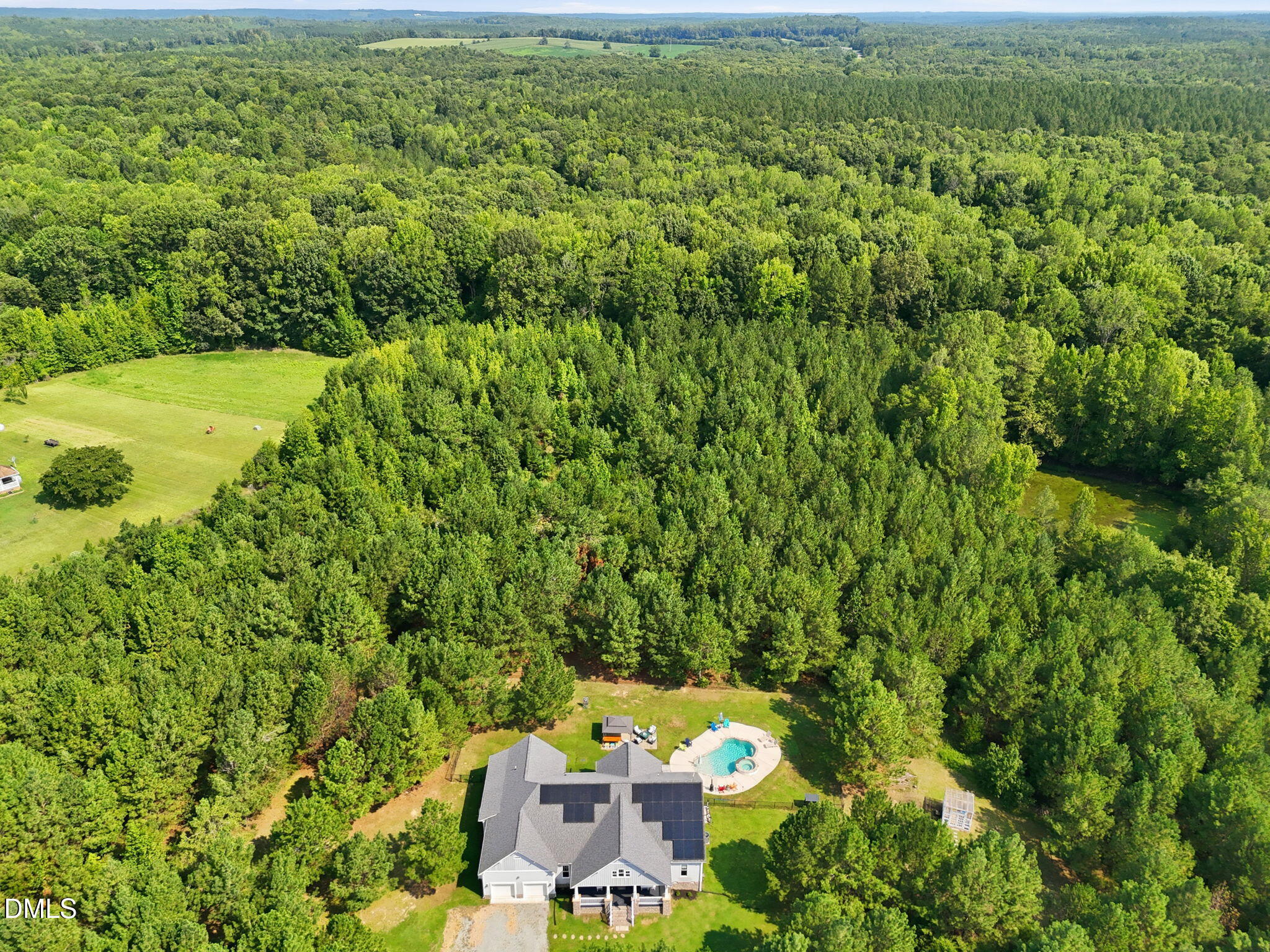 main property photo 15