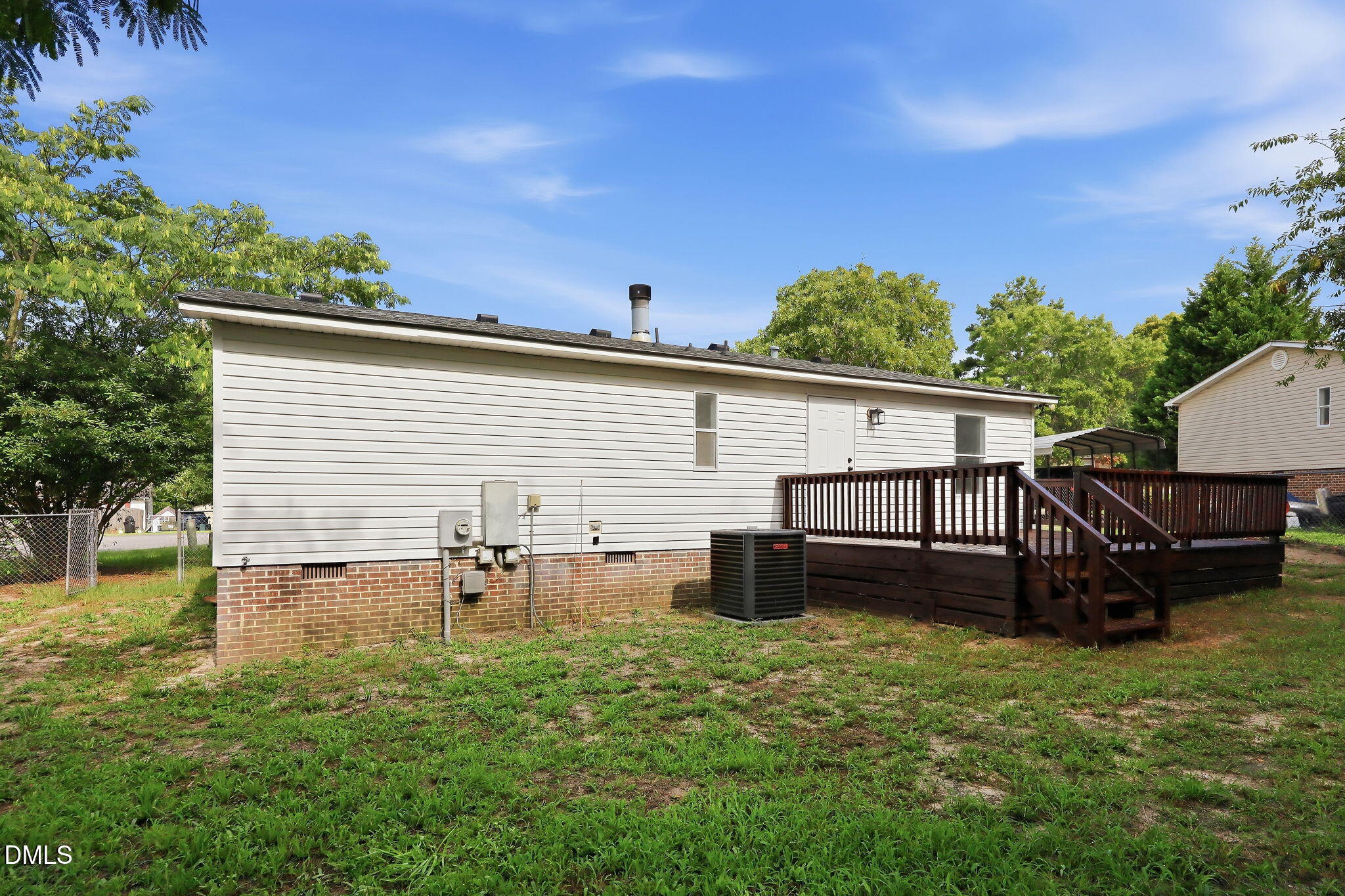 main property photo 32