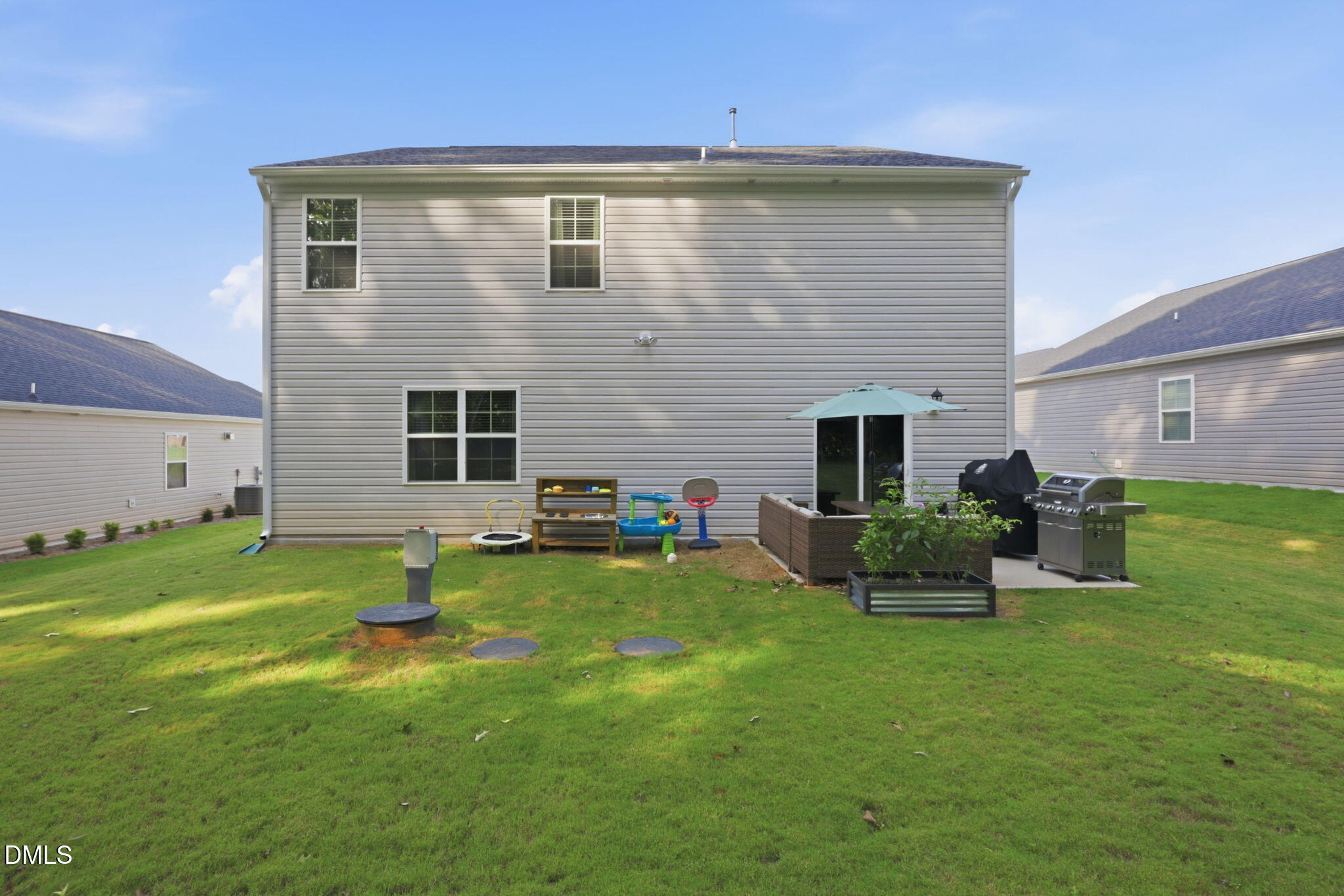 main property photo 24