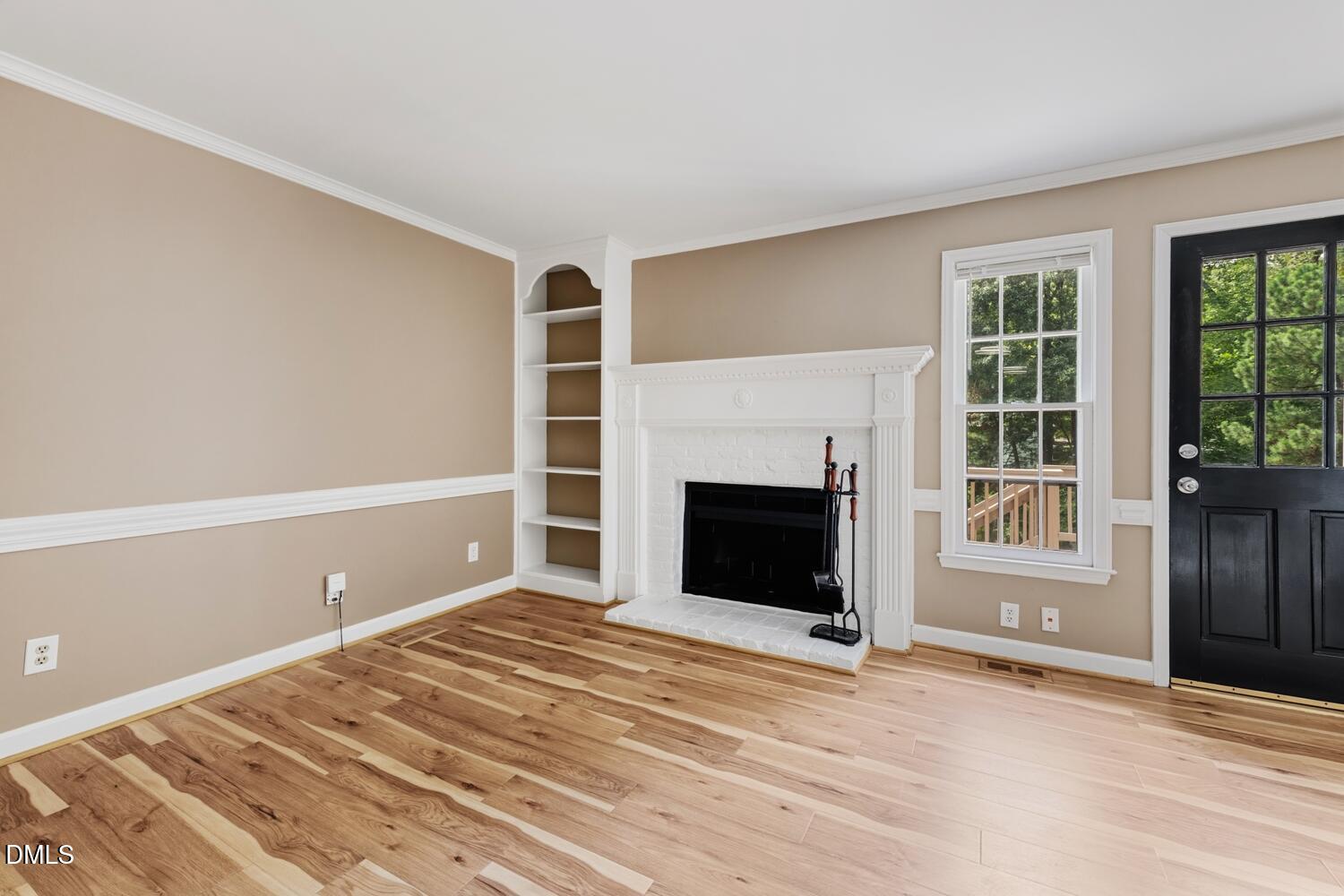 main property photo 14