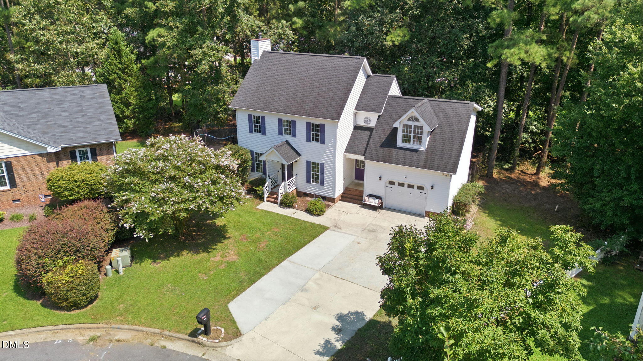 main property photo 6