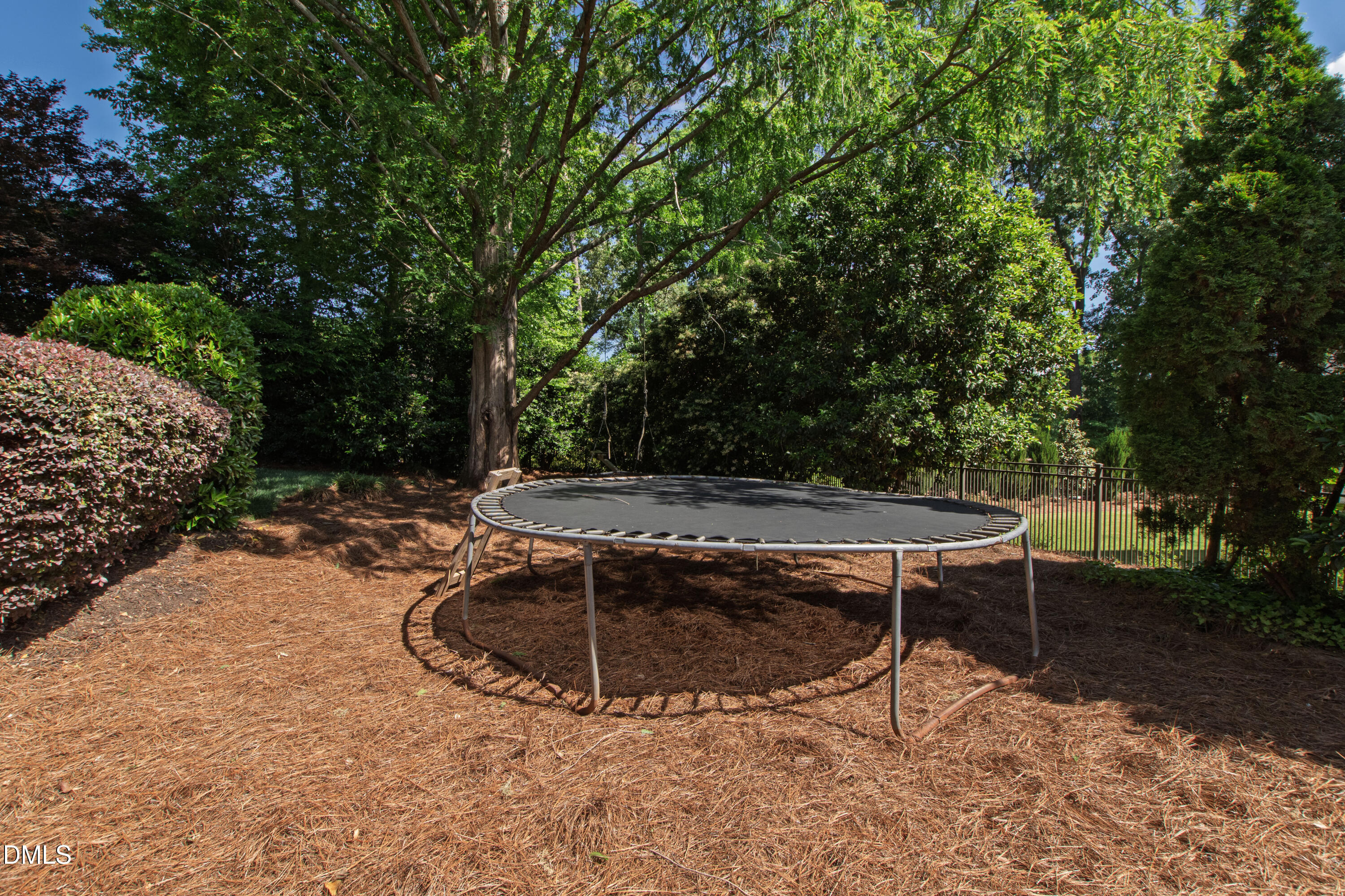main property photo 75