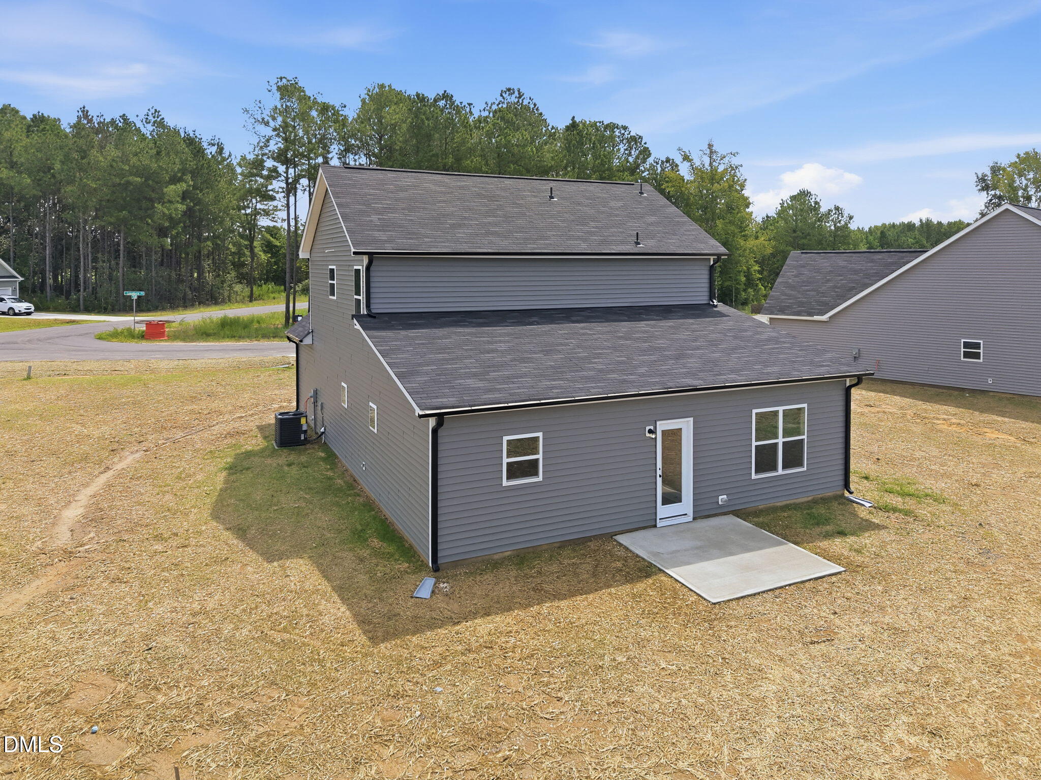 main property photo 7