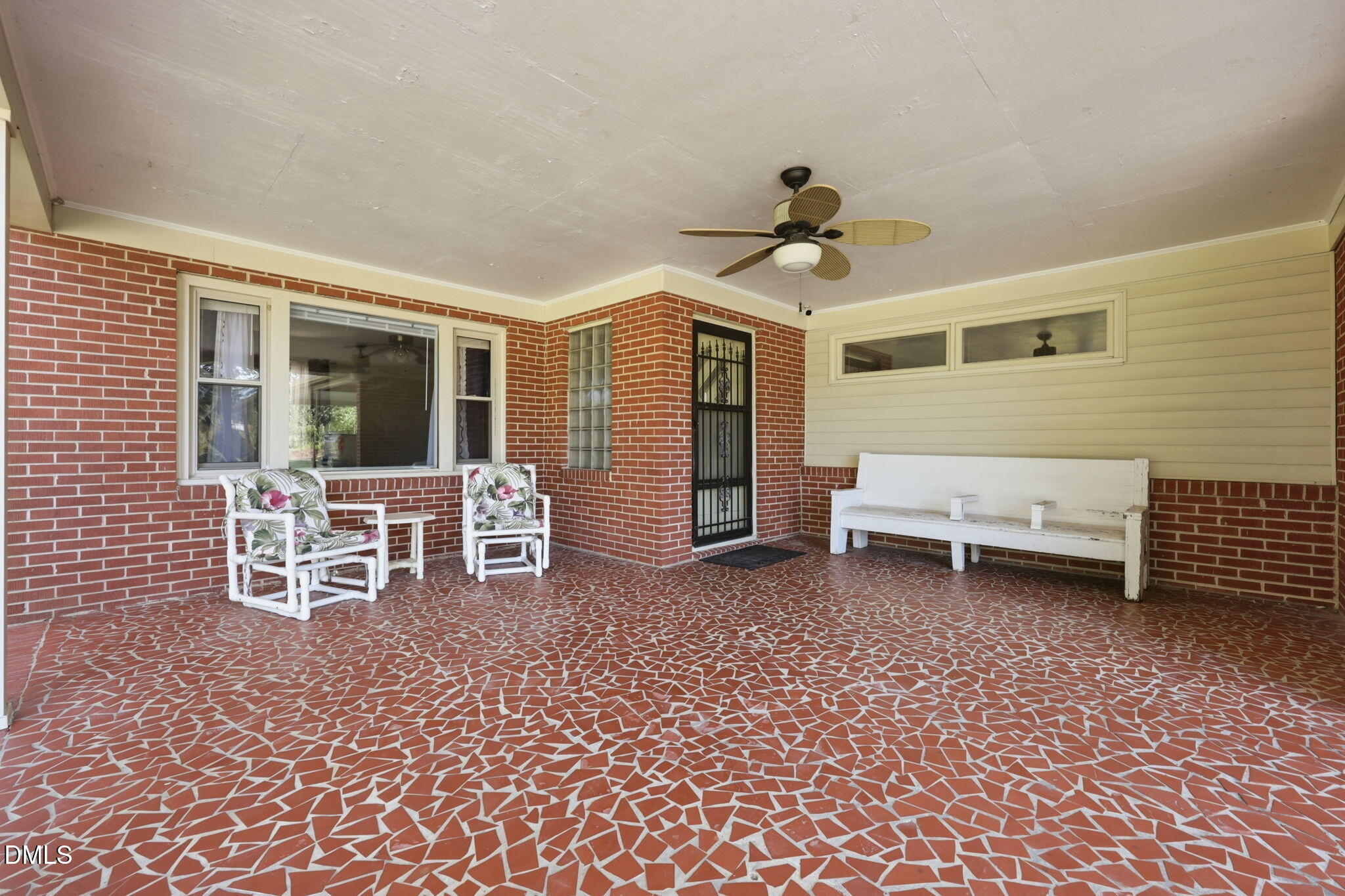 main property photo 22