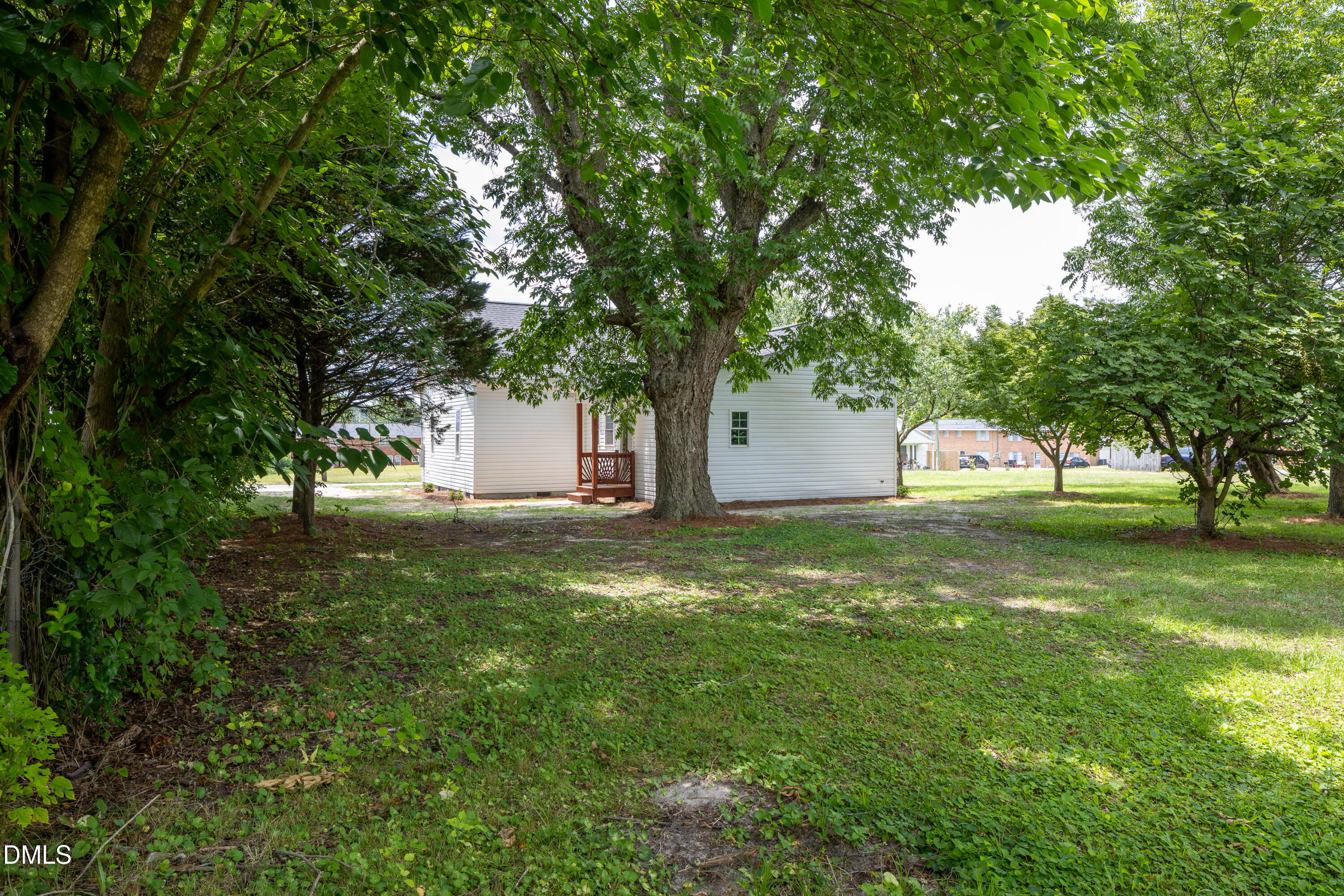 main property photo 27