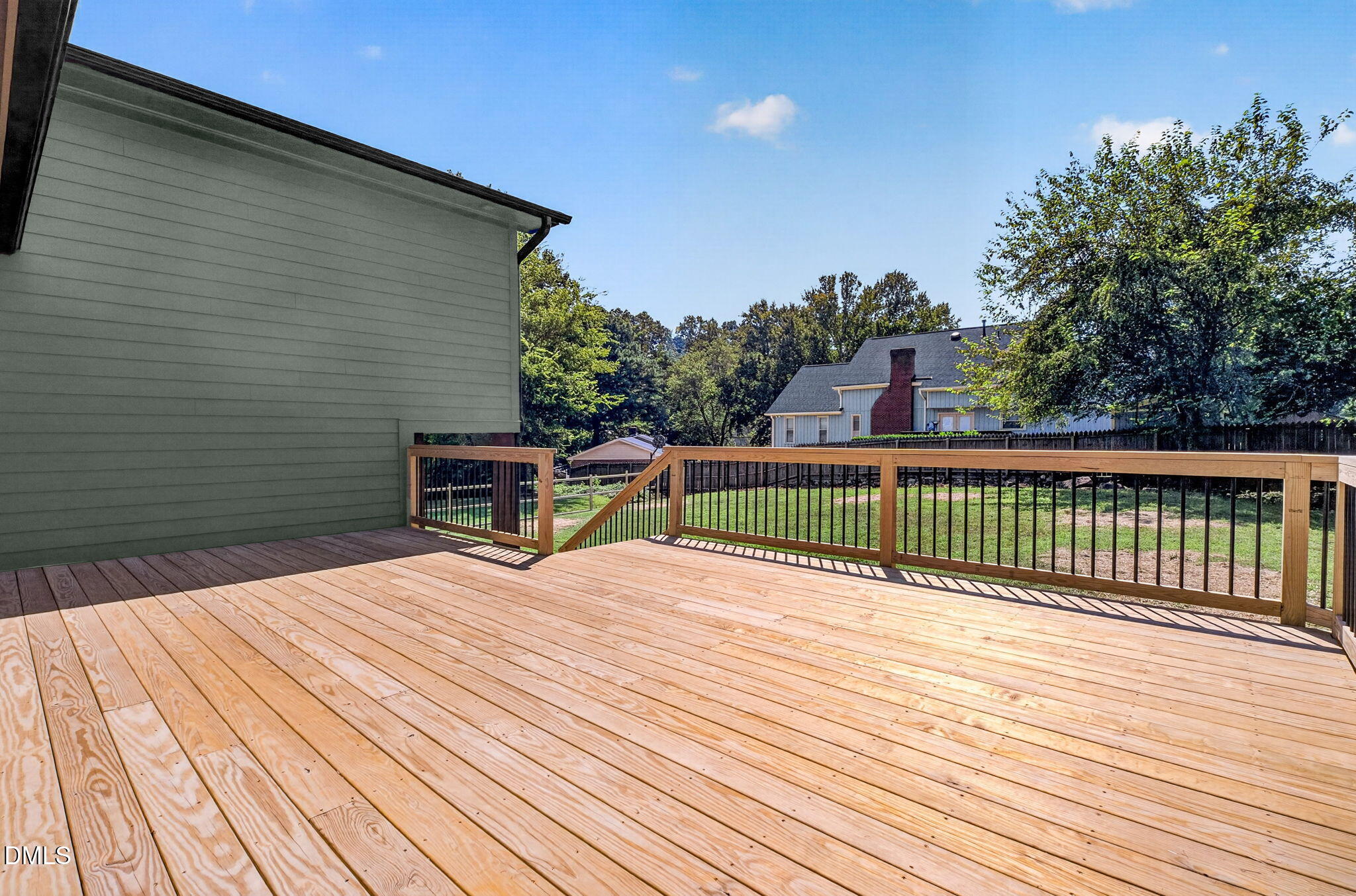 main property photo 38