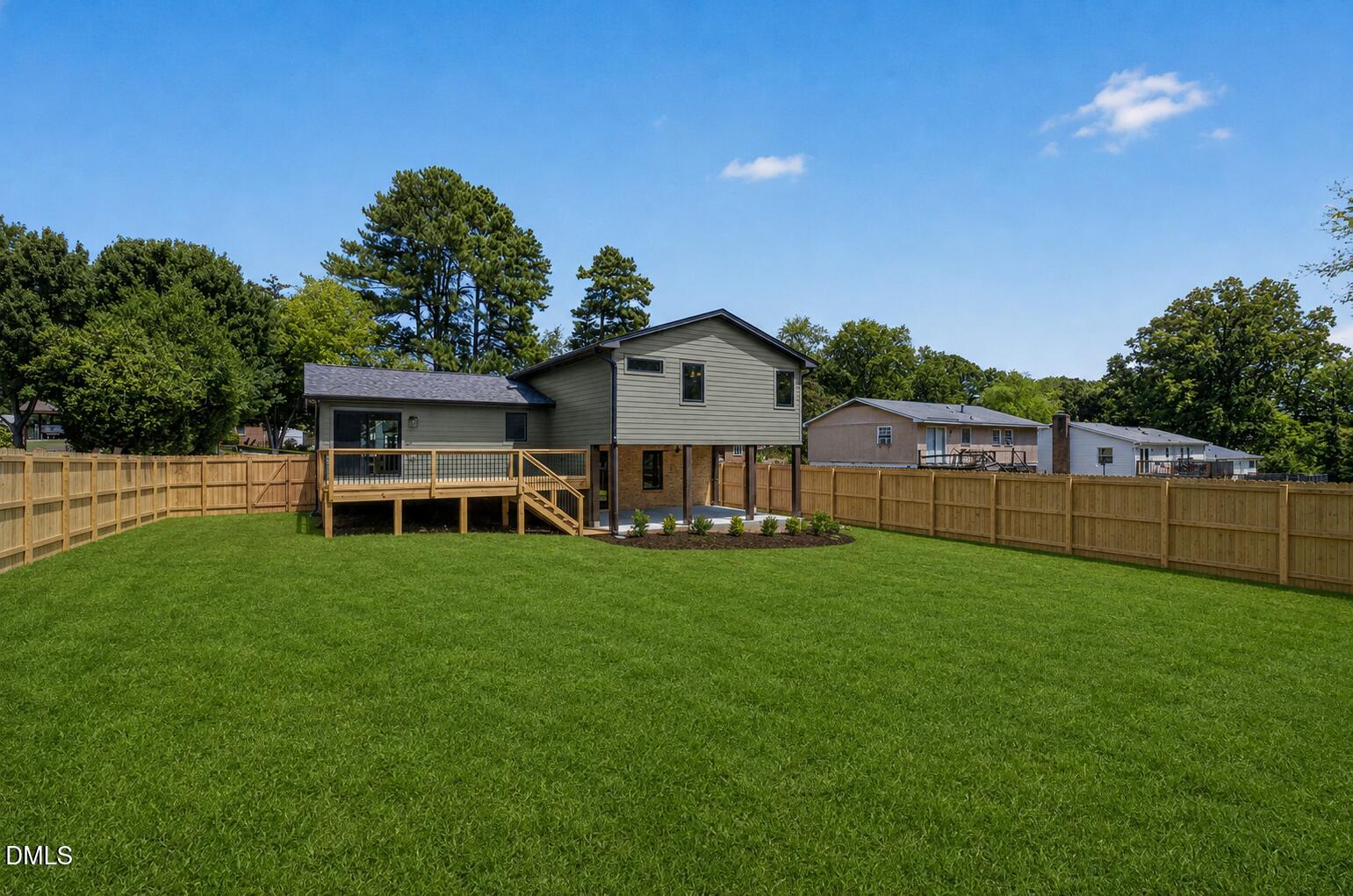 main property photo 41