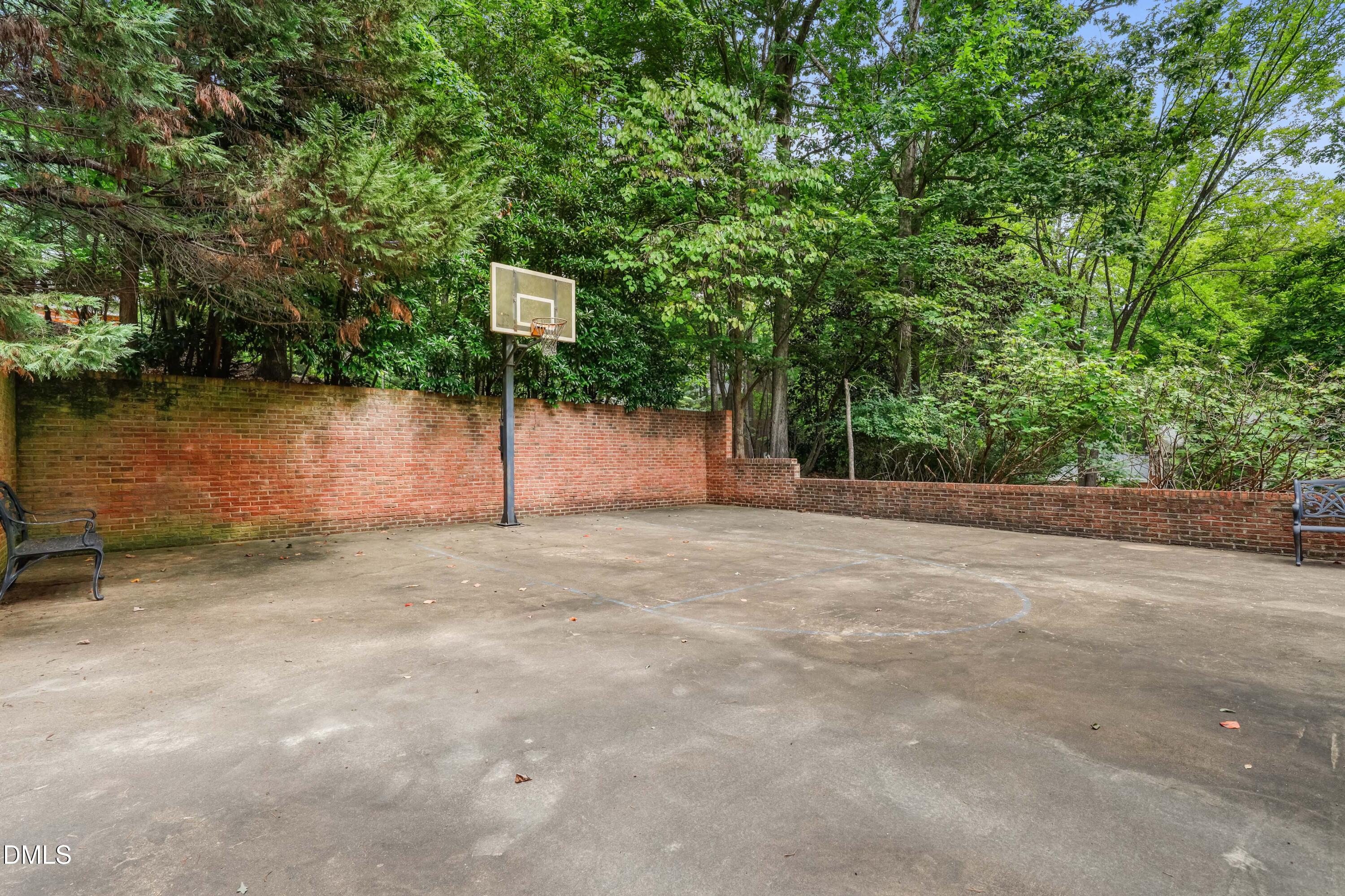main property photo 26