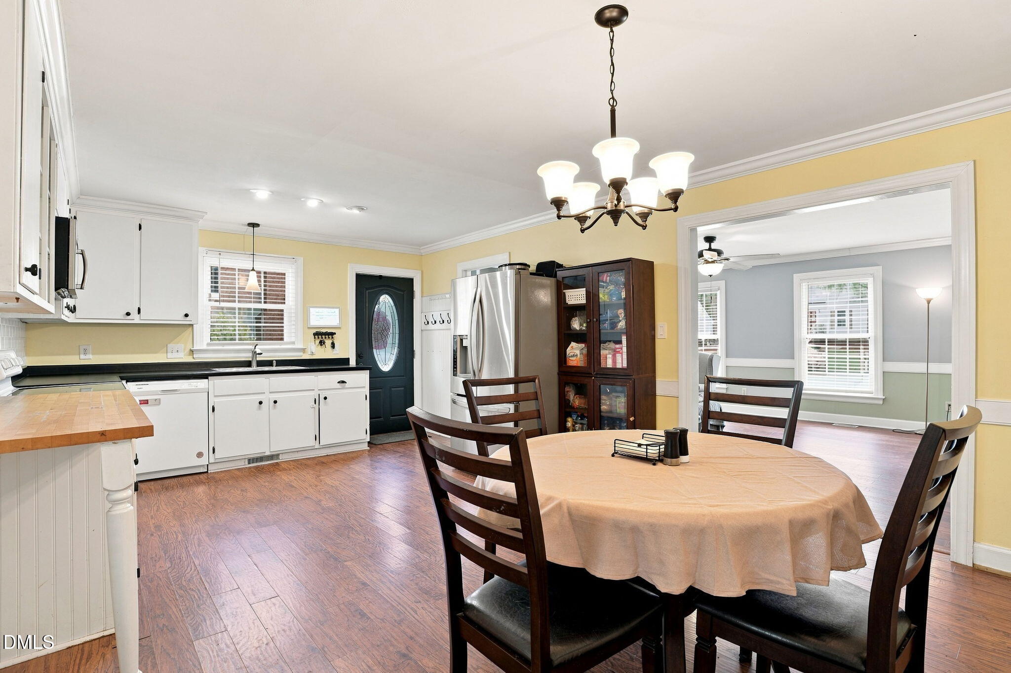 main property photo 11